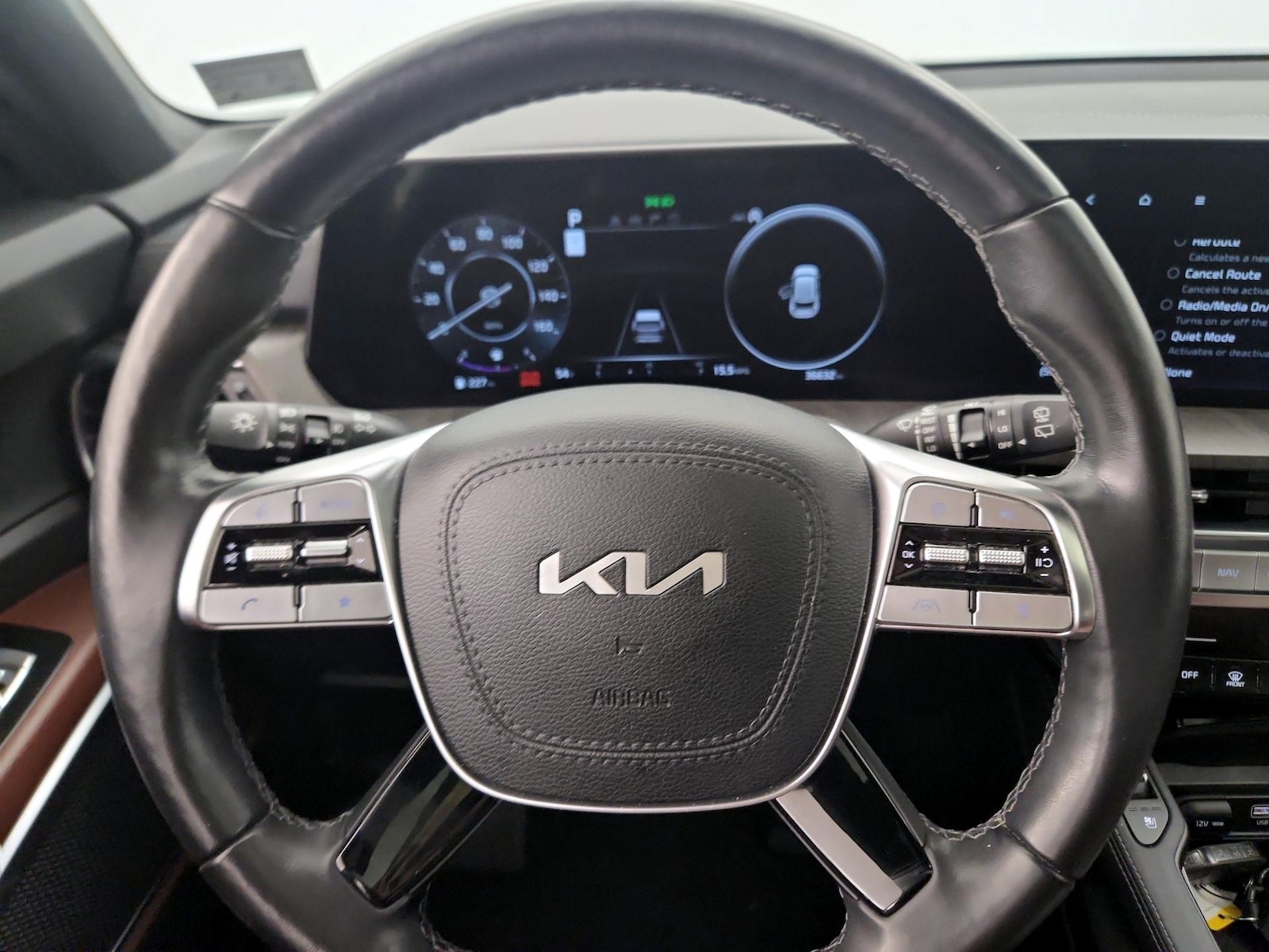 2023 Kia Telluride SX - Photo 11