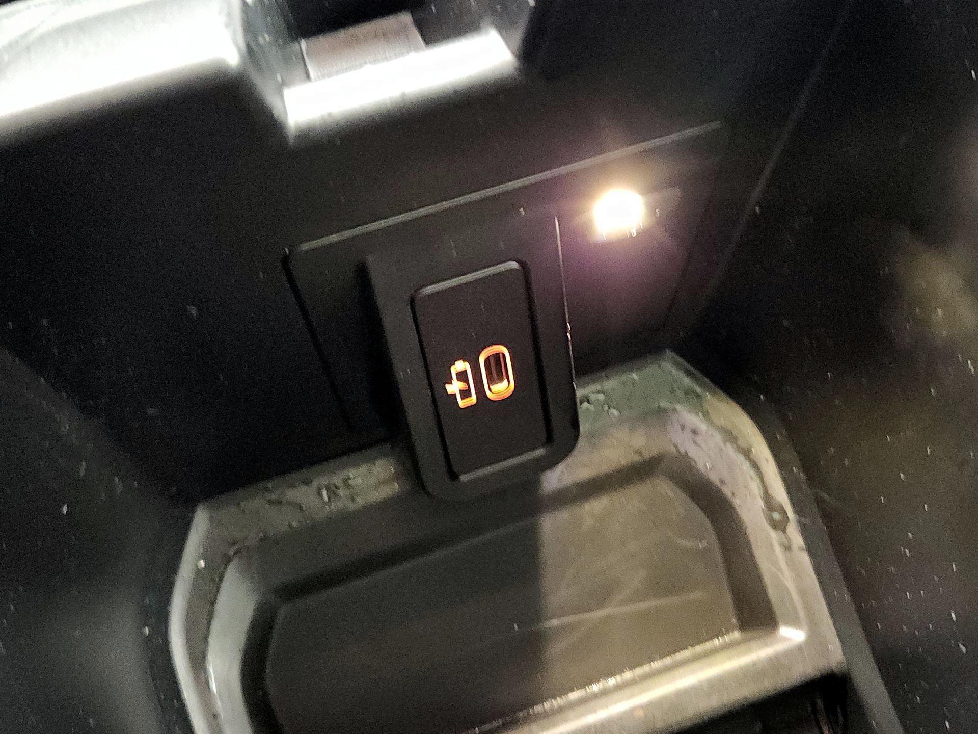 Thumbnail: 2023 BMW X4 - 19