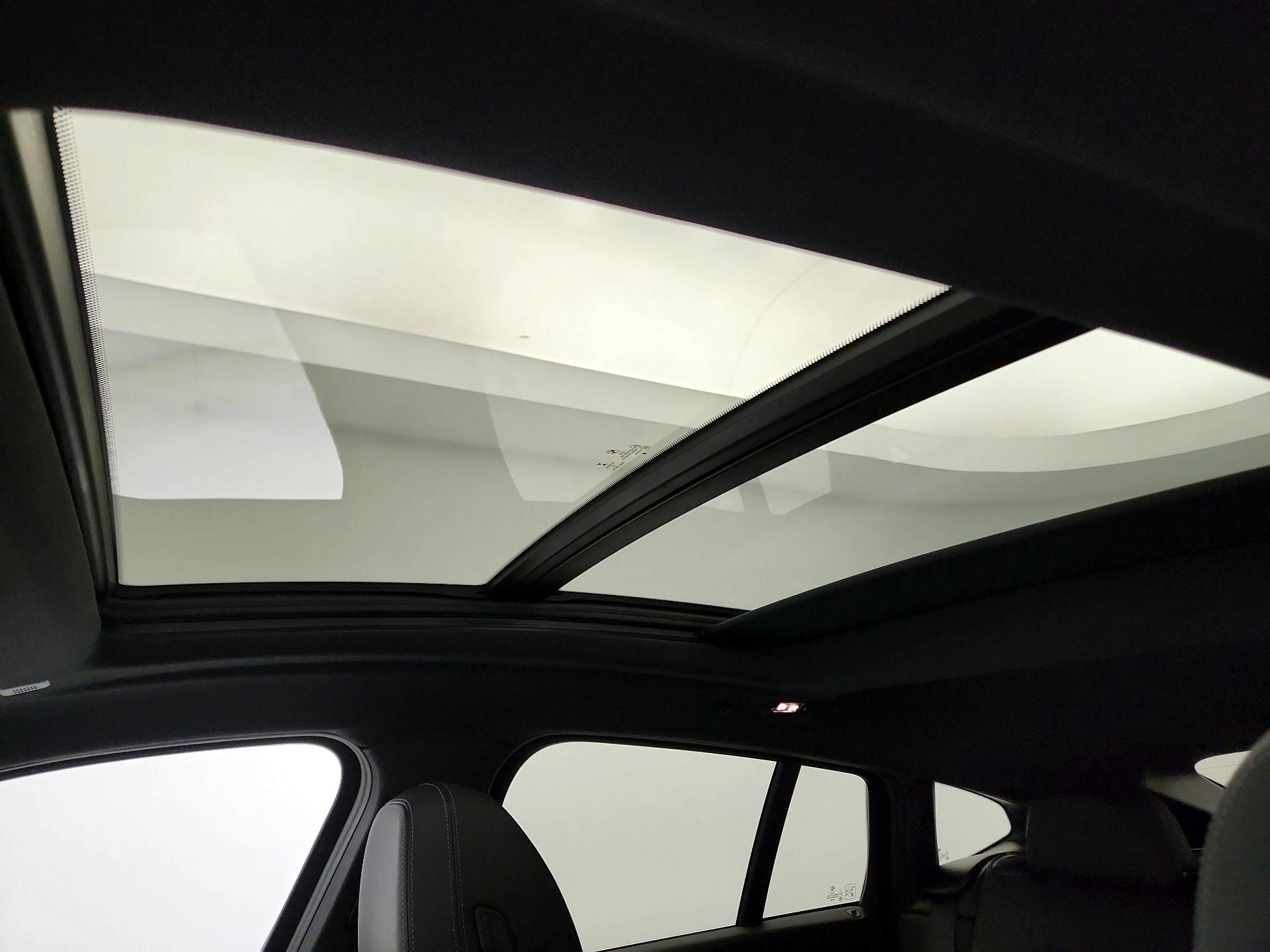 Thumbnail: 2023 BMW X4 - 20