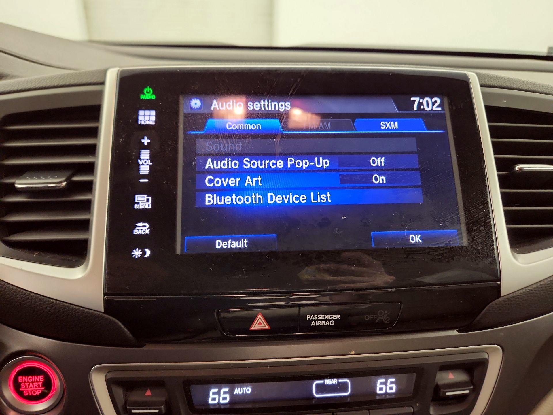 Thumbnail: 2016 Honda Pilot - 15