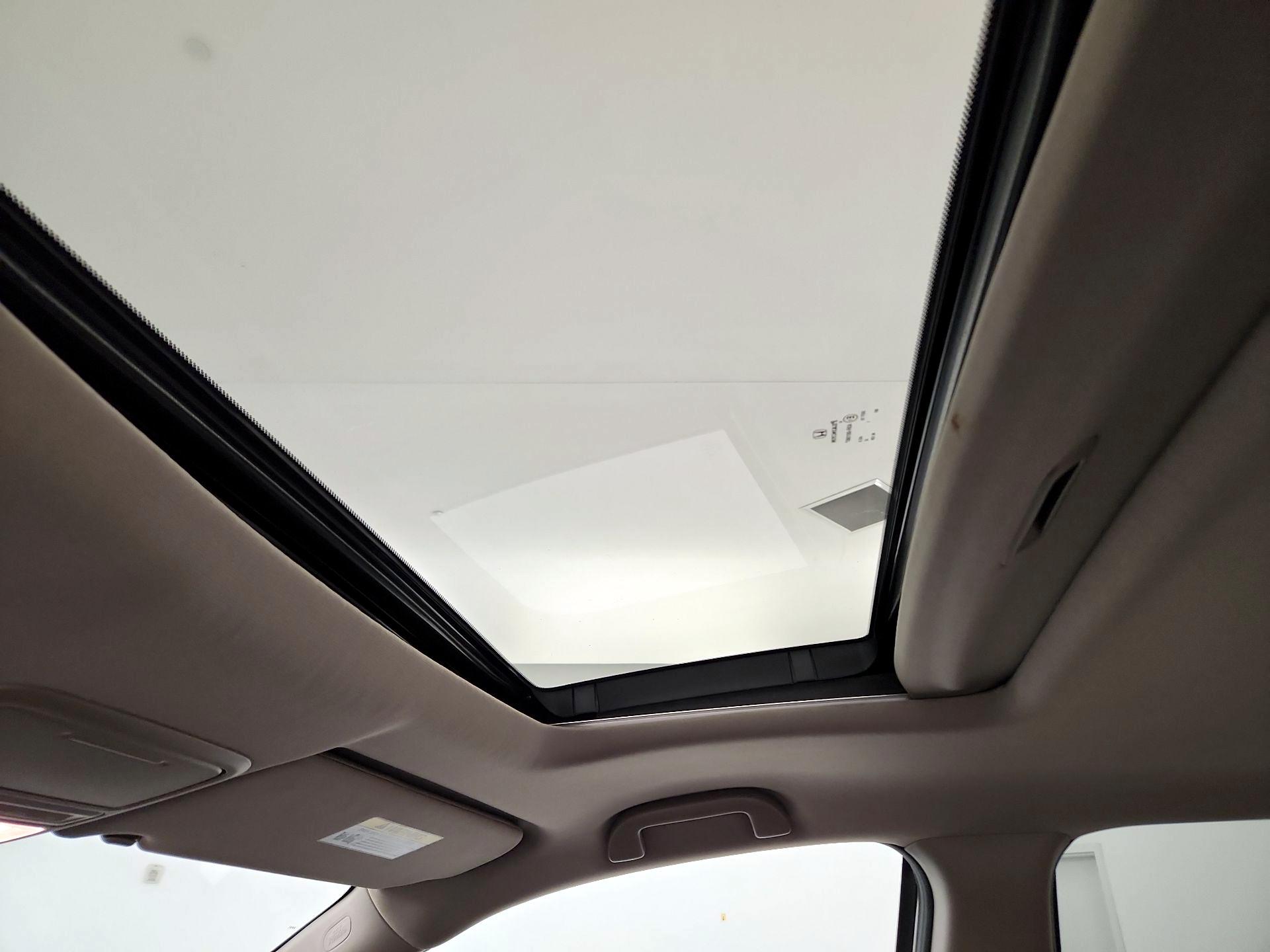 Thumbnail: 2016 Honda Pilot - 19