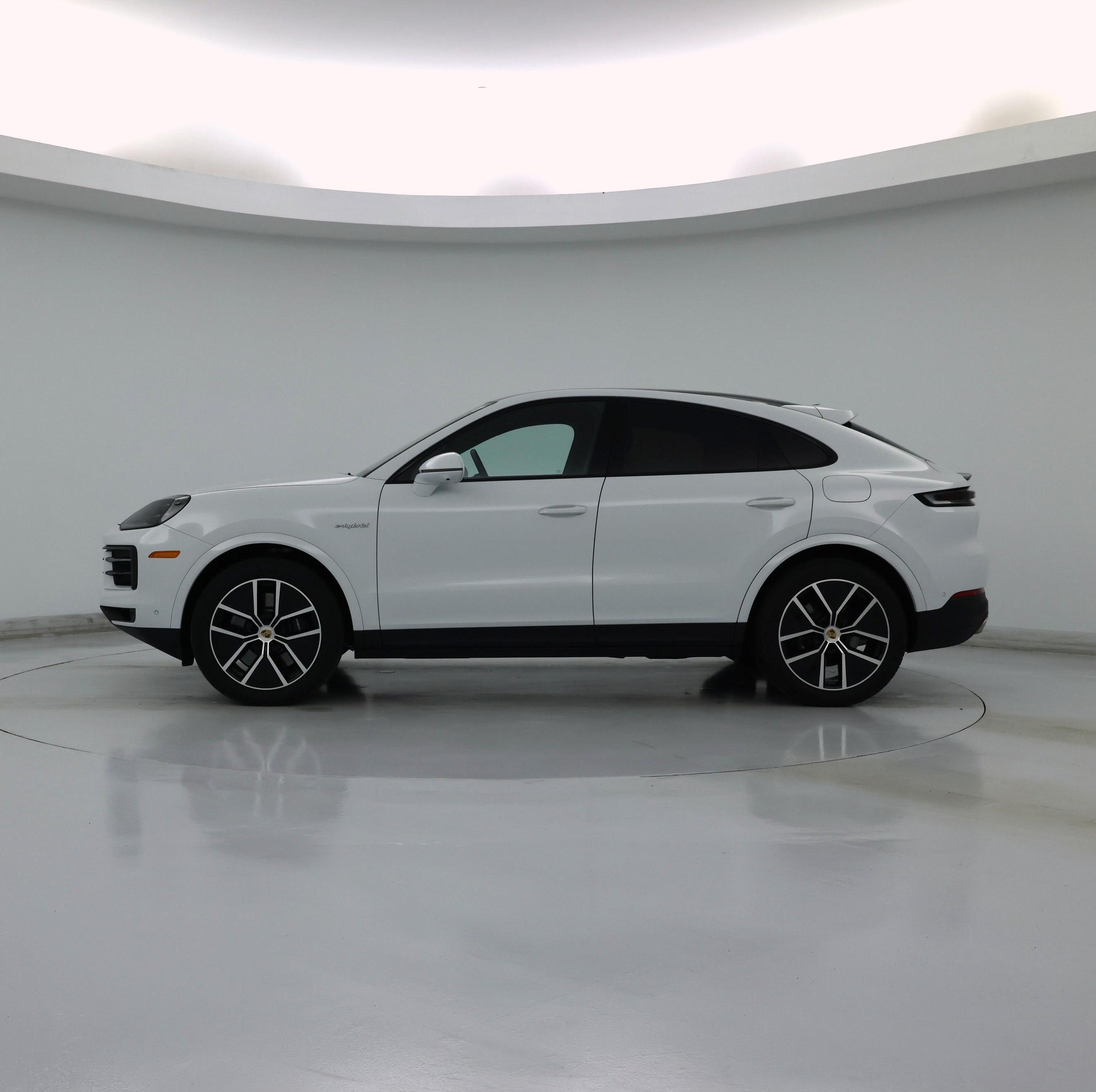 Thumbnail: 2025 Porsche Cayenne - 3