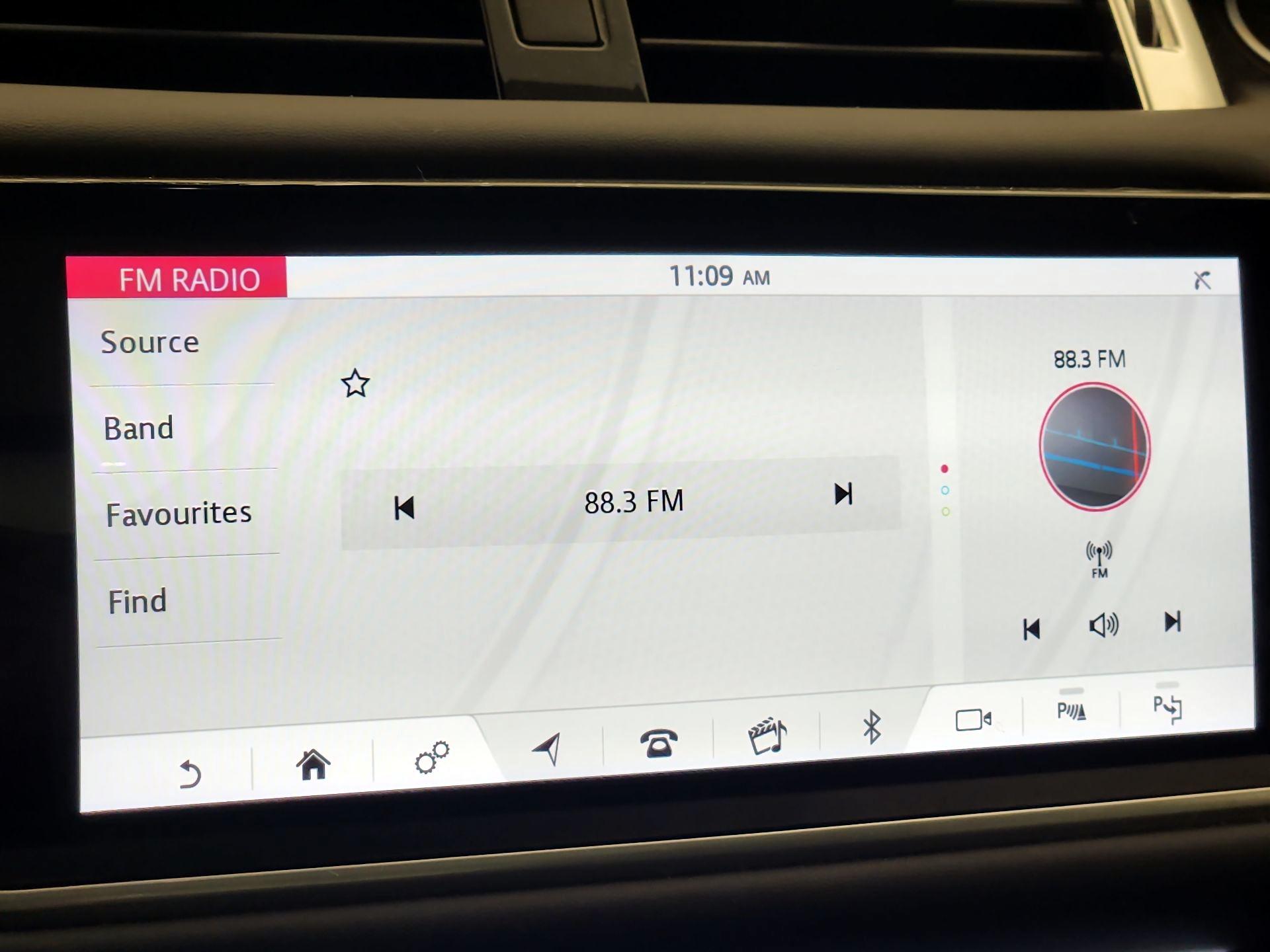 Thumbnail: 2021 Land Rover Range Rover Sport - 15