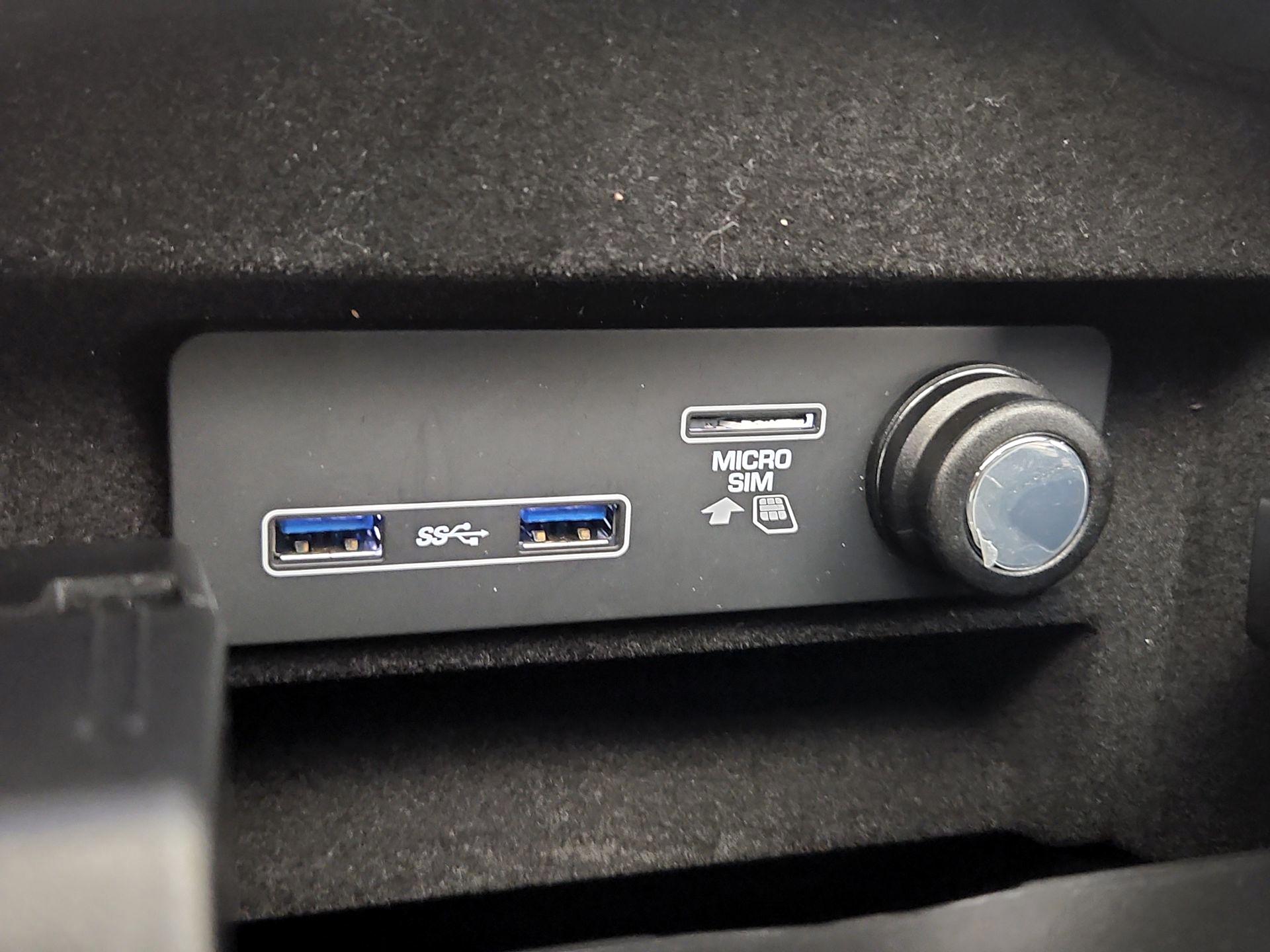 Thumbnail: 2021 Land Rover Range Rover Sport - 18