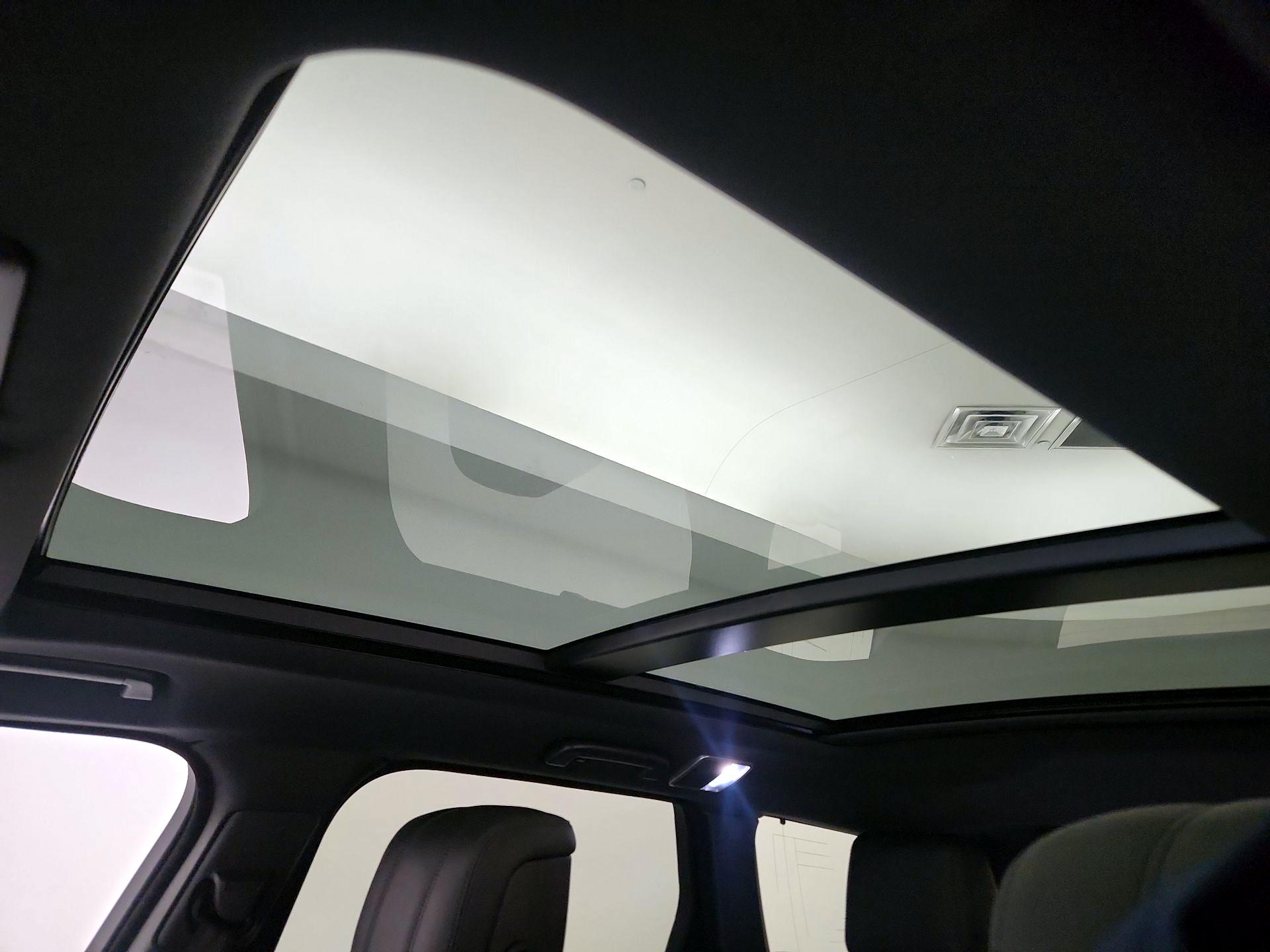 Thumbnail: 2021 Land Rover Range Rover Sport - 19