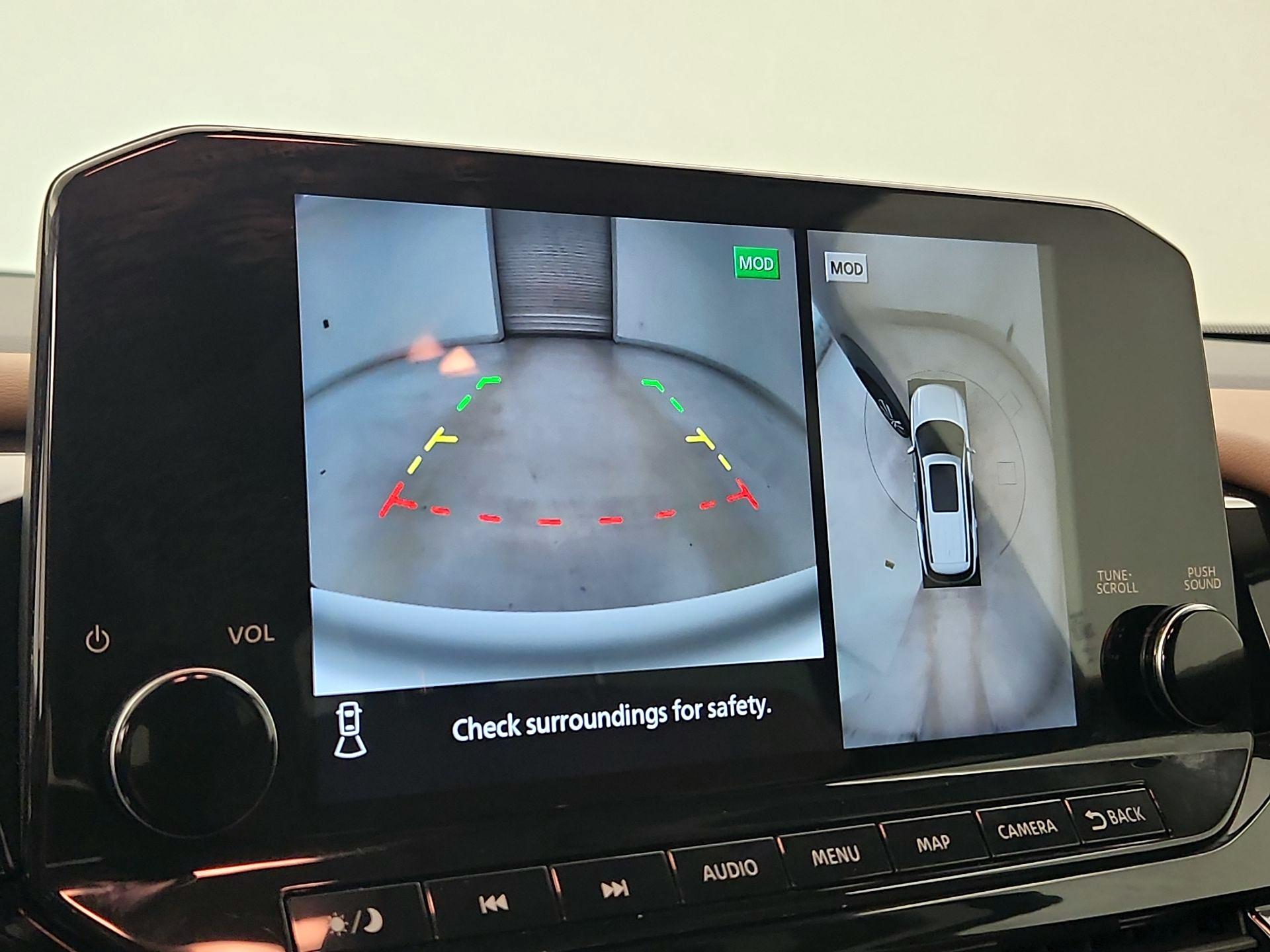 Thumbnail: 2023 Nissan Pathfinder - 15