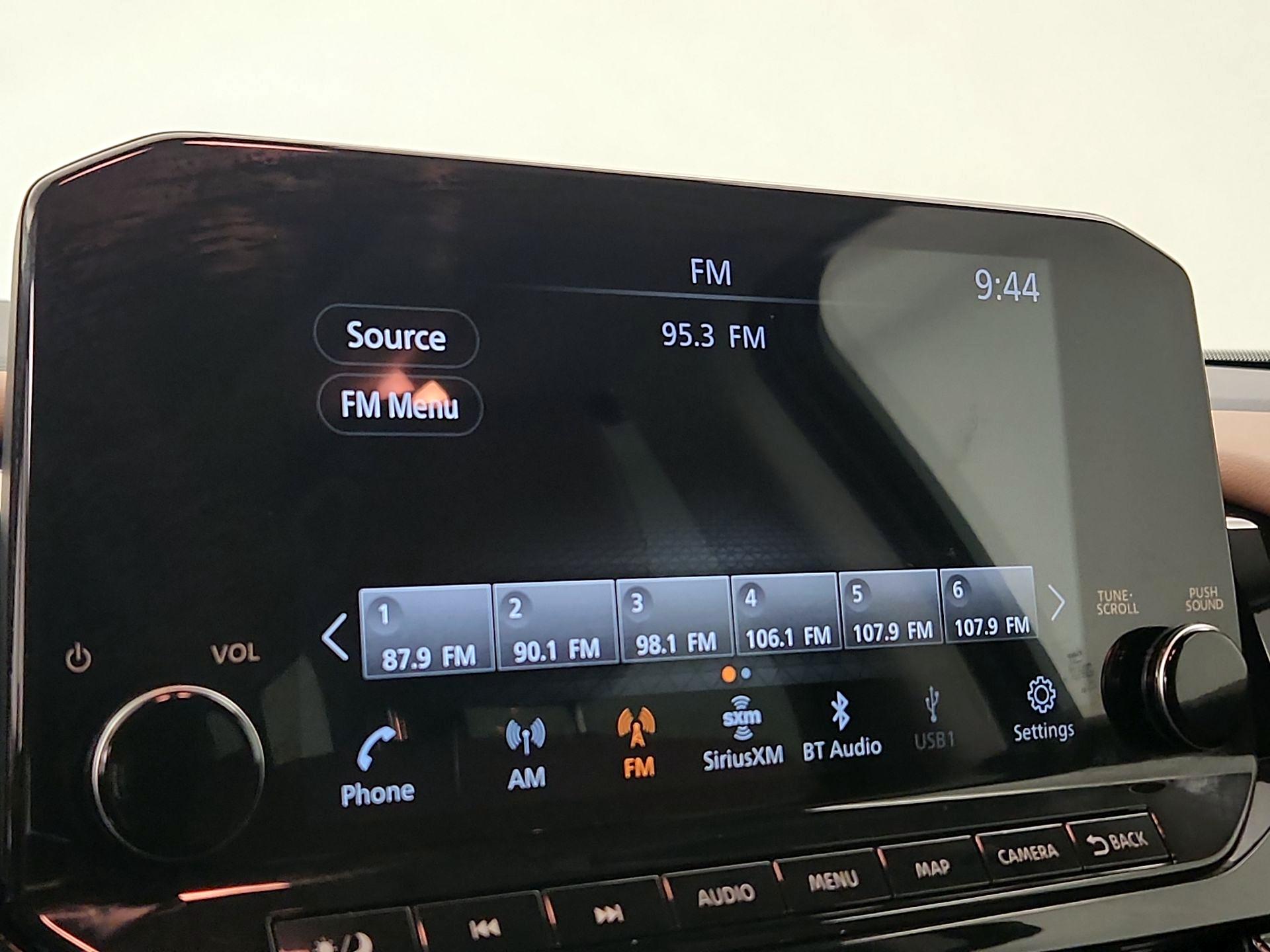 Thumbnail: 2023 Nissan Pathfinder - 16