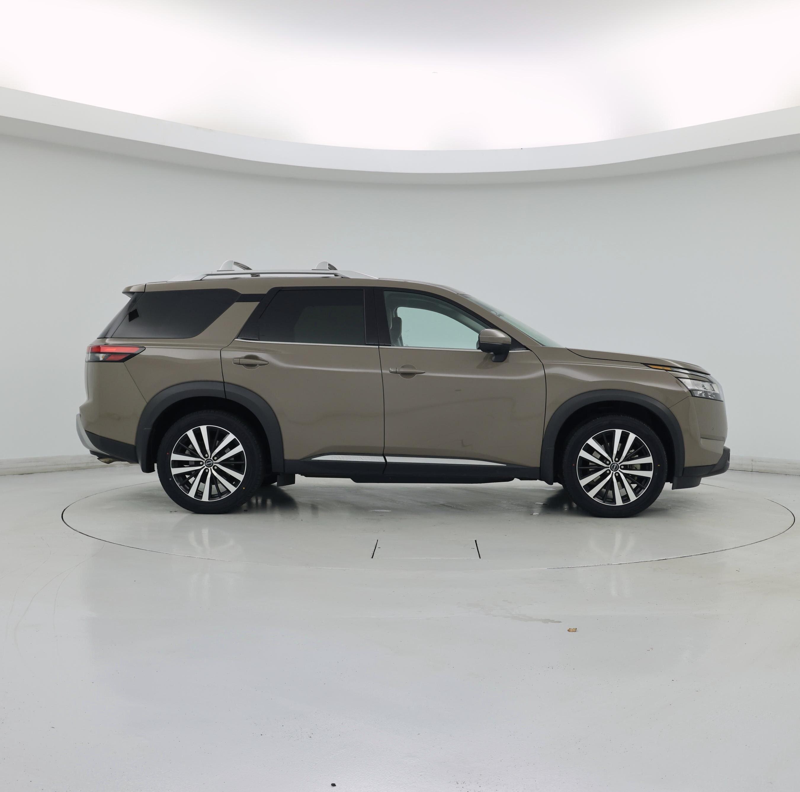 Thumbnail: 2023 Nissan Pathfinder - 7