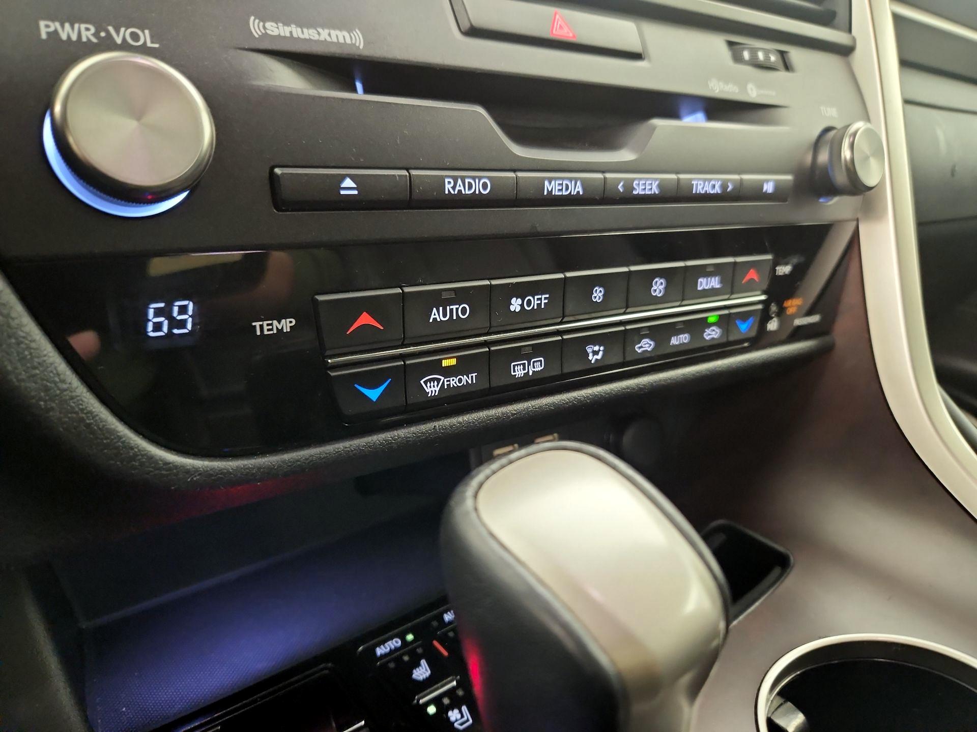 Thumbnail: 2020 Lexus RX - 17