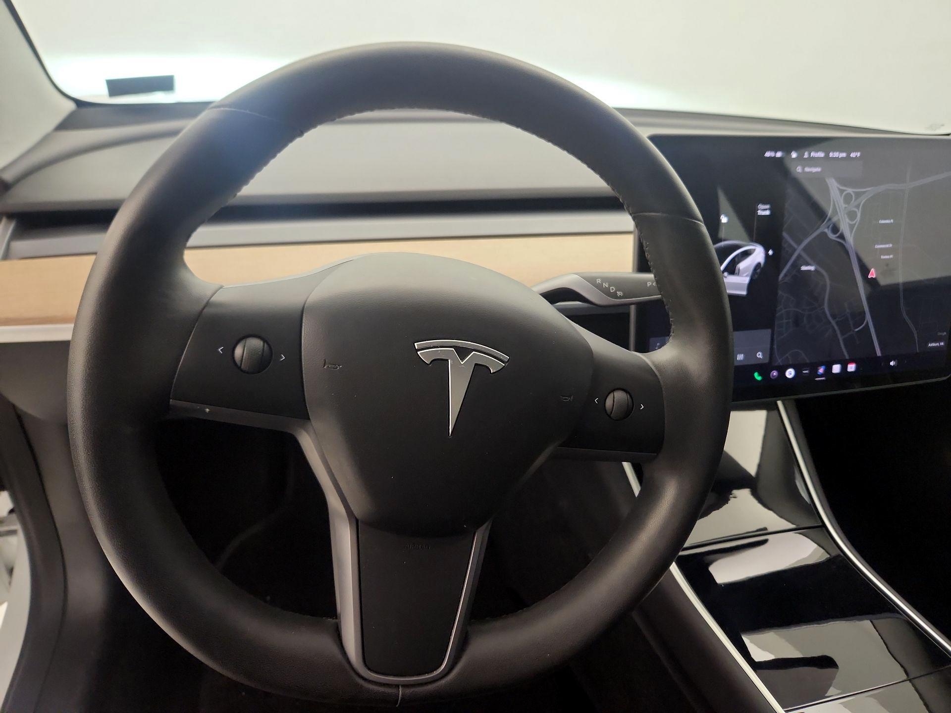 Thumbnail: 2020 Tesla Model 3 - 10