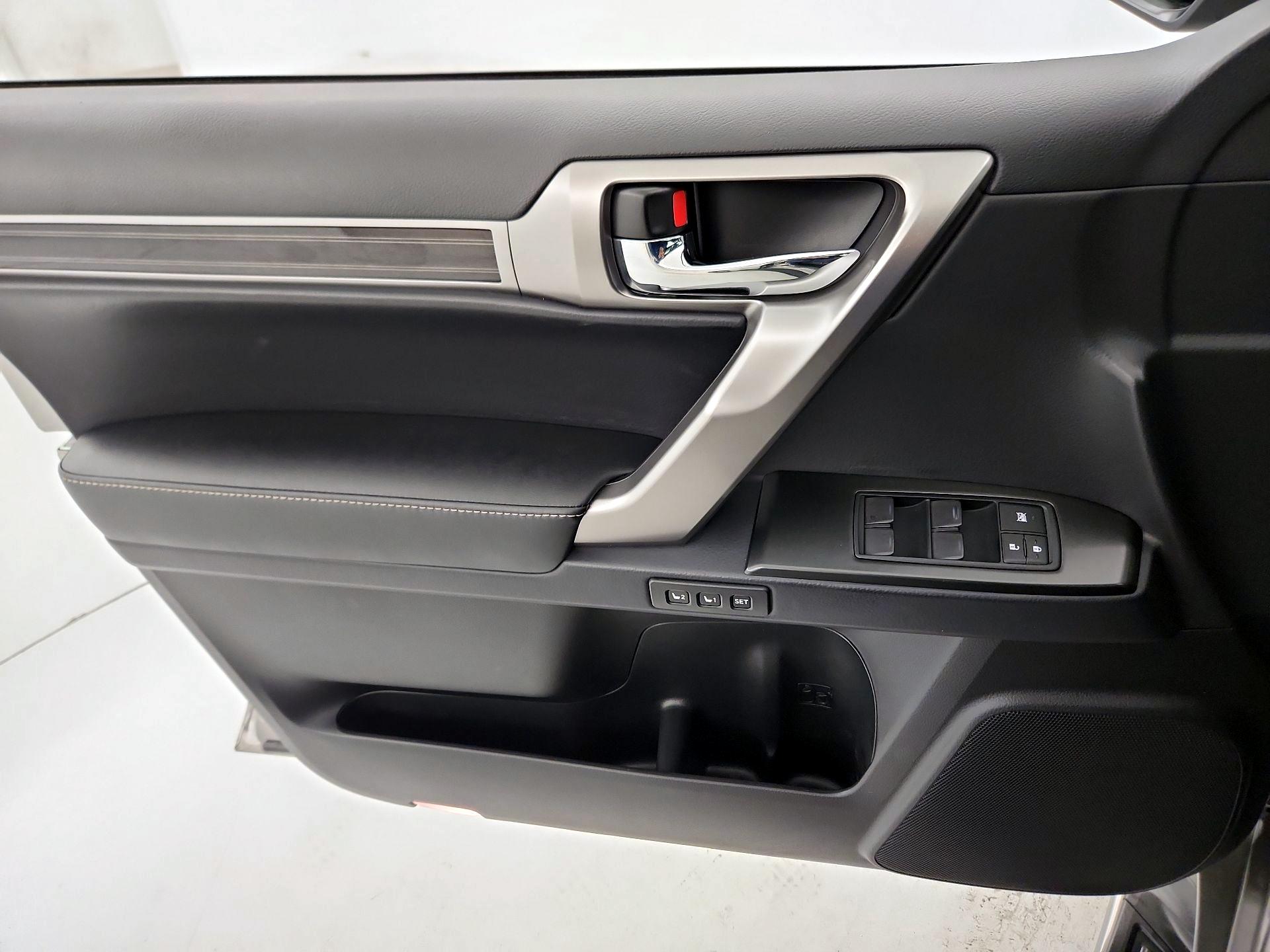 Thumbnail: 2022 Lexus GX - 12