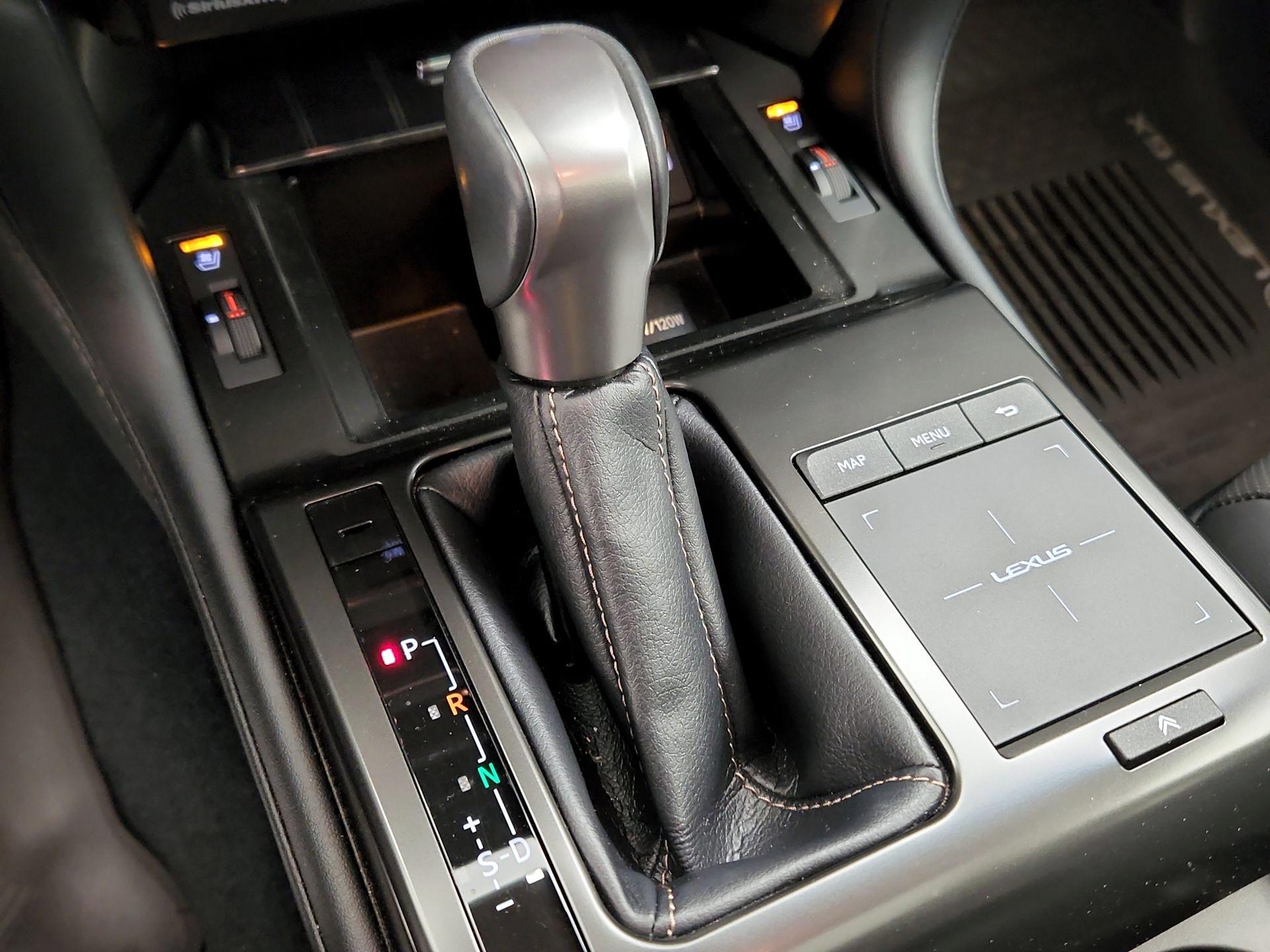 Thumbnail: 2022 Lexus GX - 18