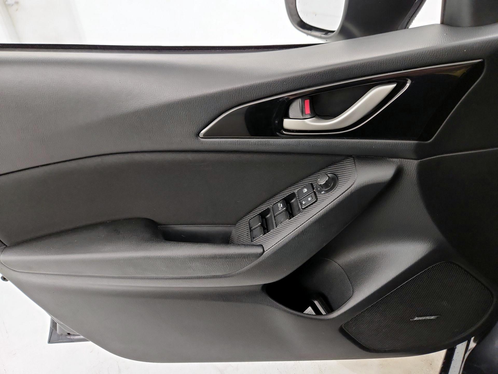 Thumbnail: 2016 Mazda Mazda3 - 12
