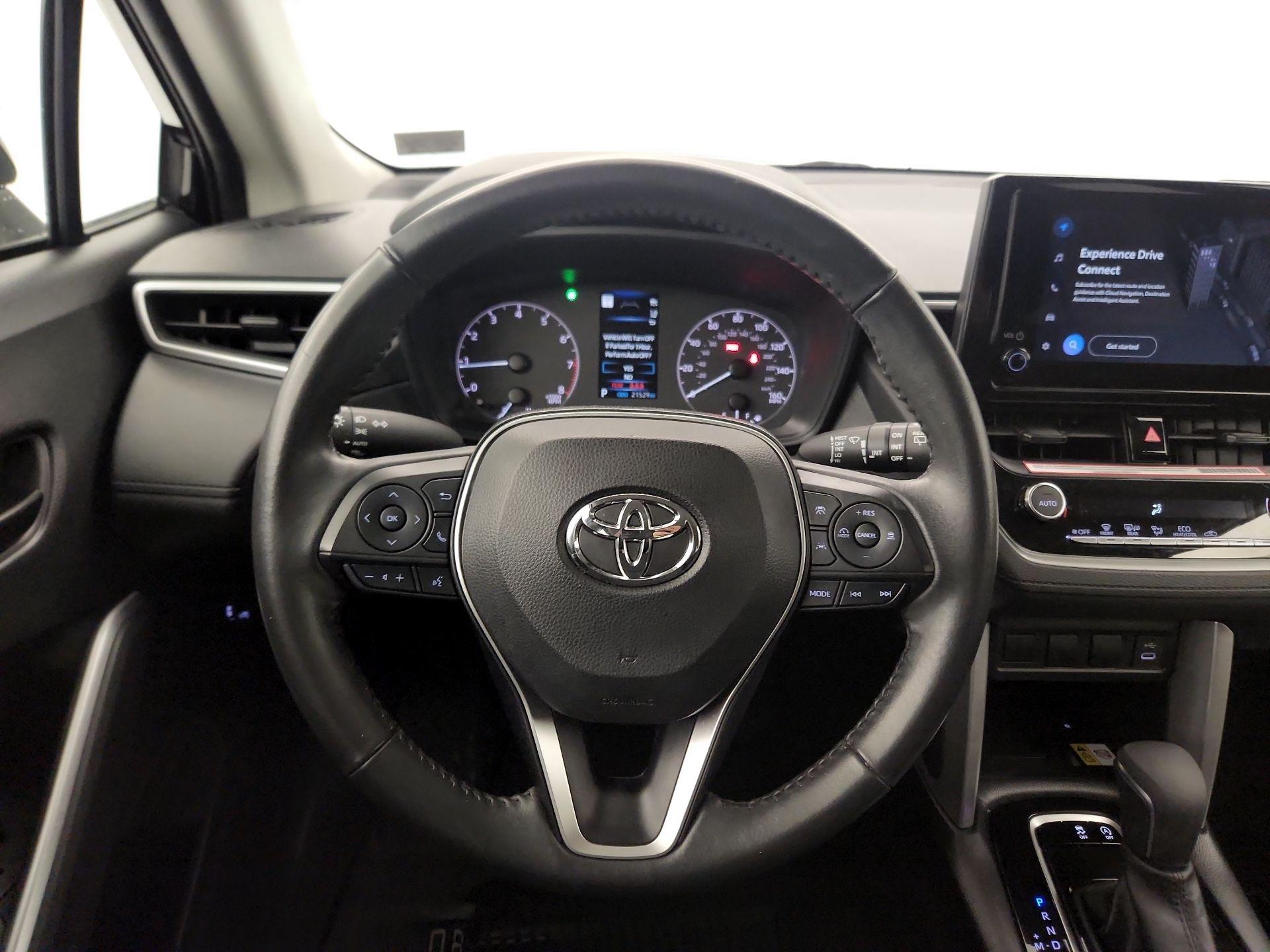 Thumbnail: 2023 Toyota Corolla Cross - 10