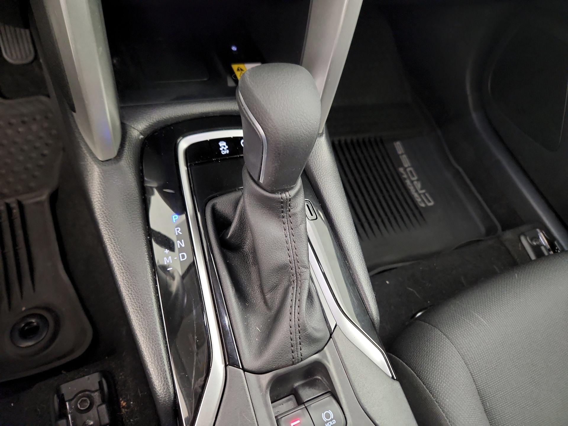 Thumbnail: 2023 Toyota Corolla Cross - 17