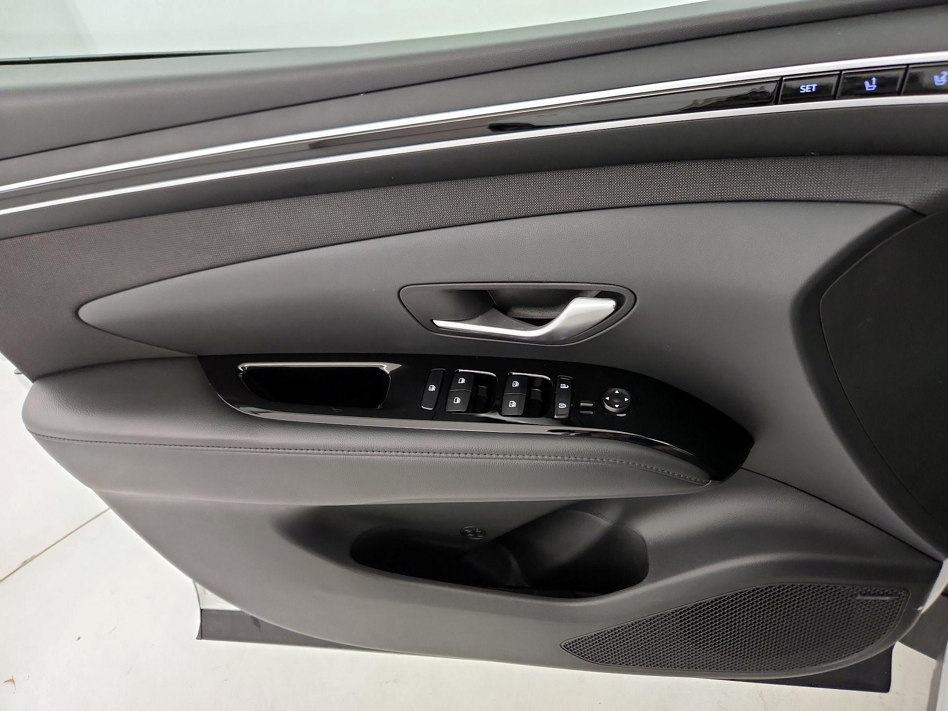 Thumbnail: 2022 Hyundai Tucson - 12