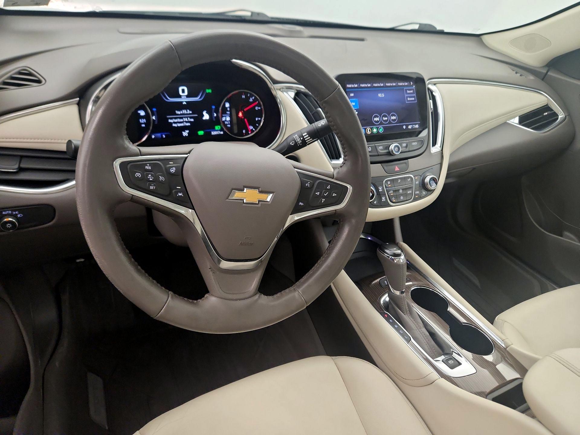 Thumbnail: 2019 Chevrolet Malibu - 9