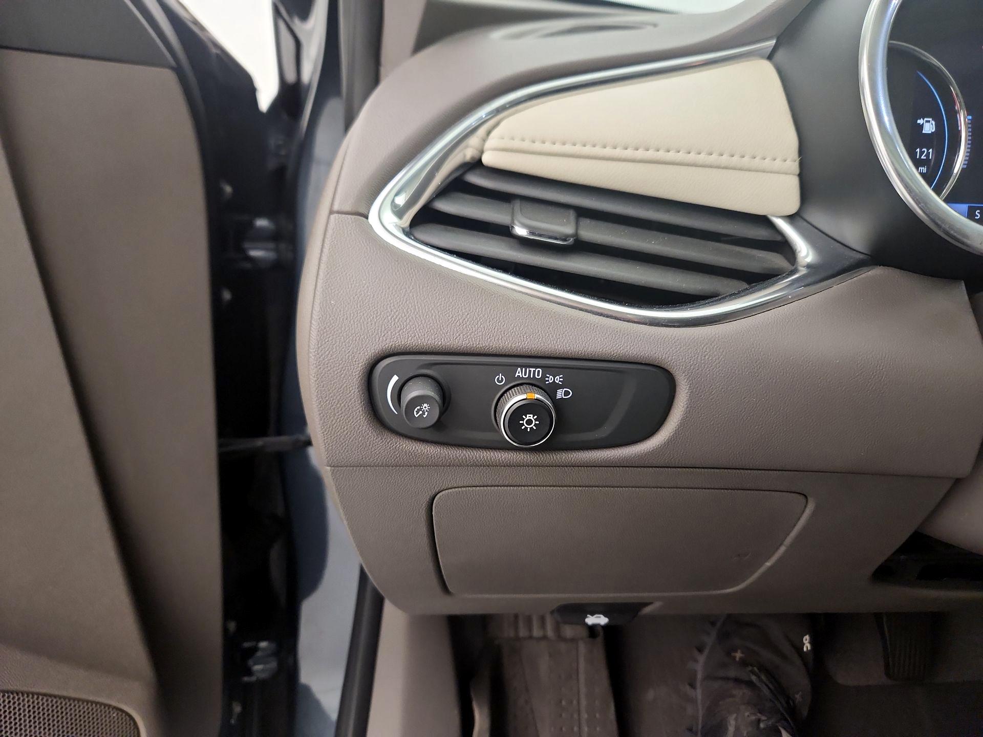 Thumbnail: 2019 Chevrolet Malibu - 13