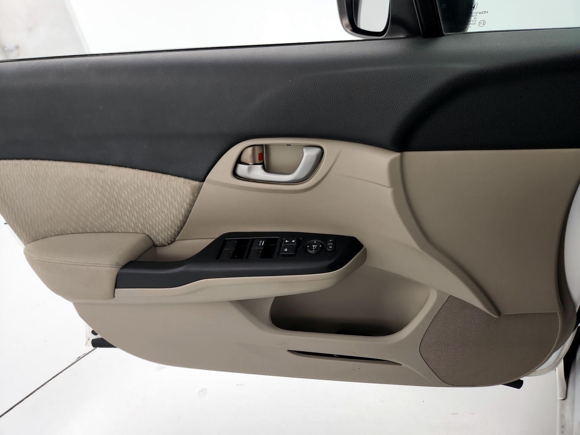 Thumbnail: 2015 Honda Civic - 12