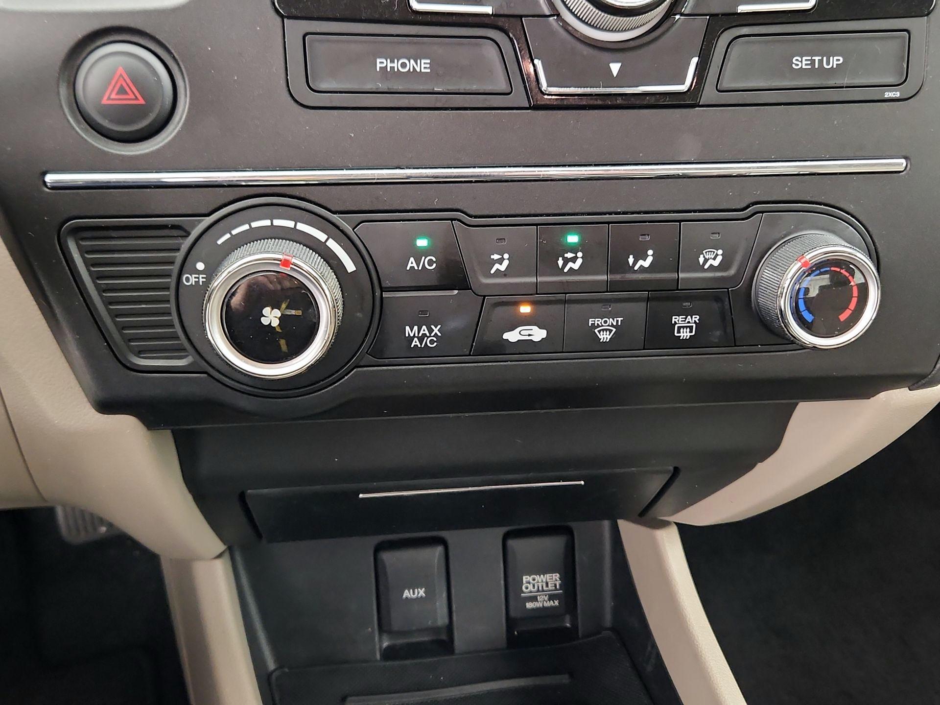 Thumbnail: 2015 Honda Civic - 16