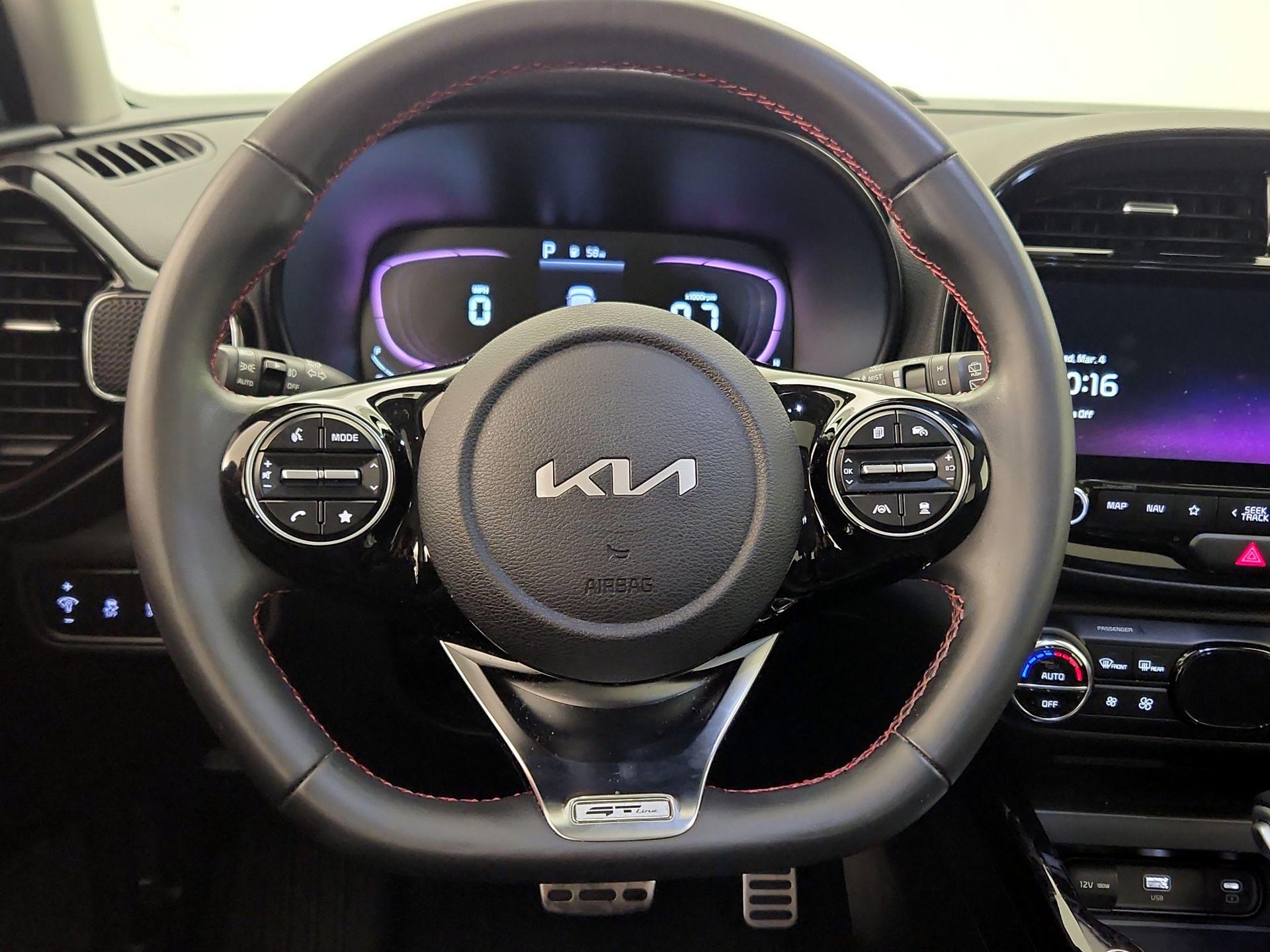 Thumbnail: 2023 Kia Soul - 10