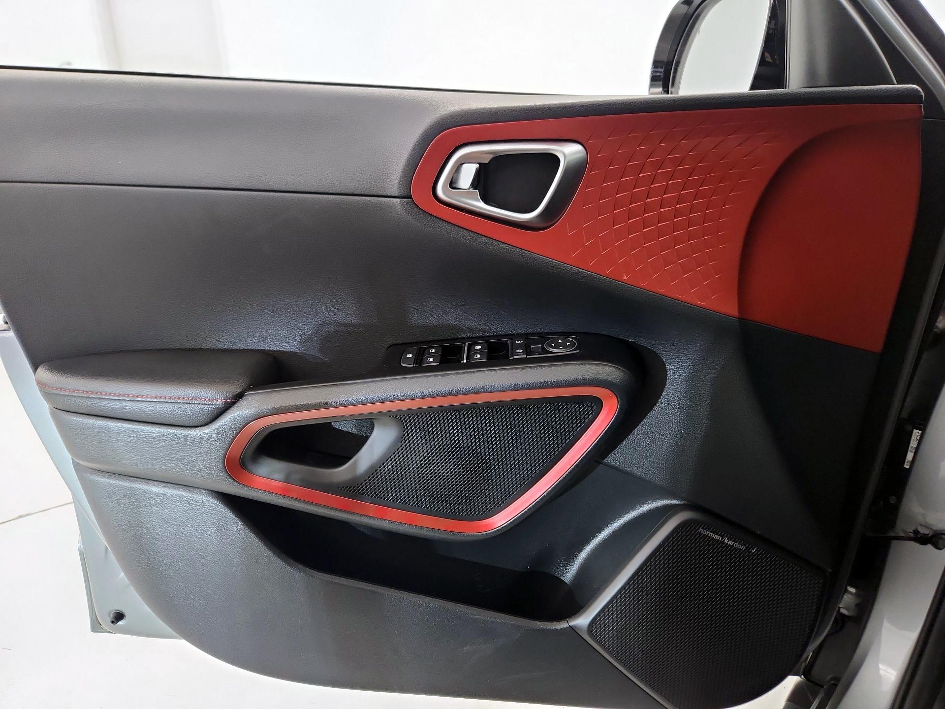 Thumbnail: 2023 Kia Soul - 12