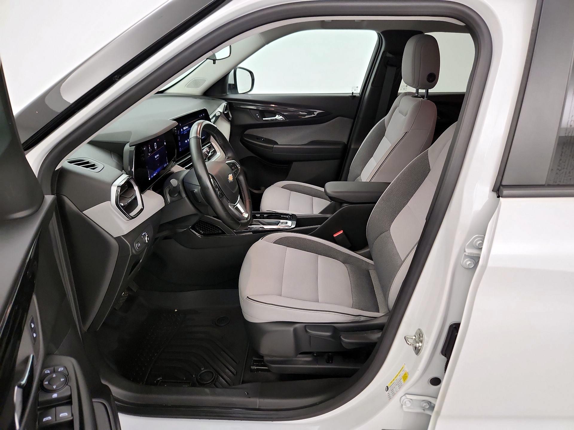 Thumbnail: 2024 Chevrolet TrailBlazer - 11