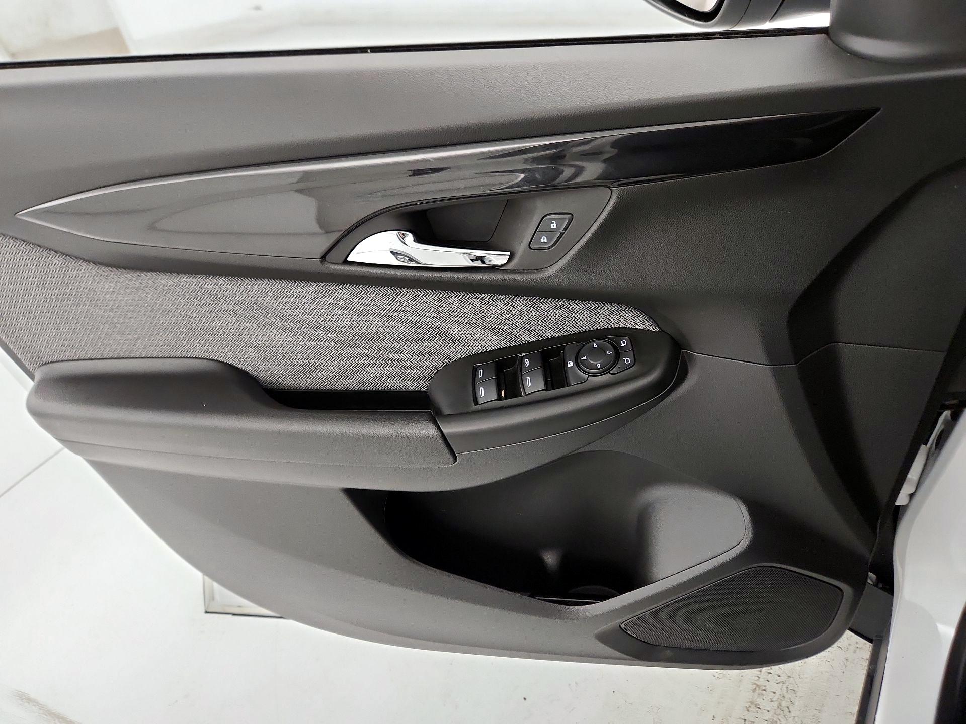 Thumbnail: 2024 Chevrolet TrailBlazer - 12