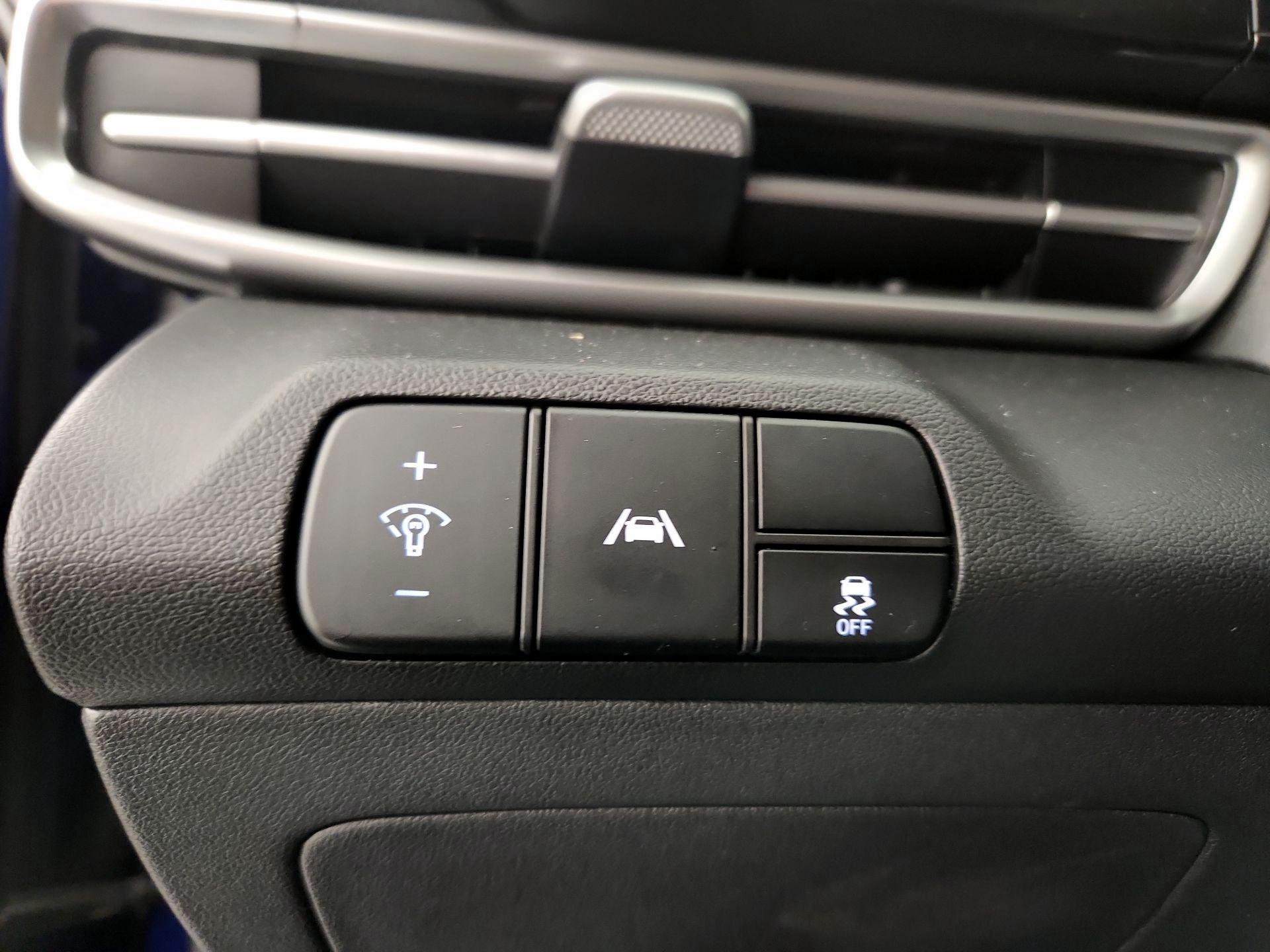 Thumbnail: 2023 Hyundai Elantra - 13