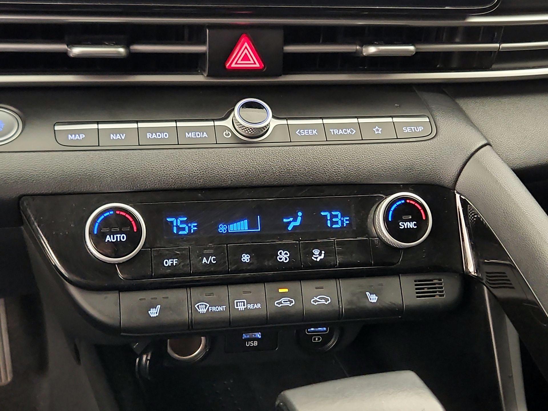 Thumbnail: 2023 Hyundai Elantra - 17