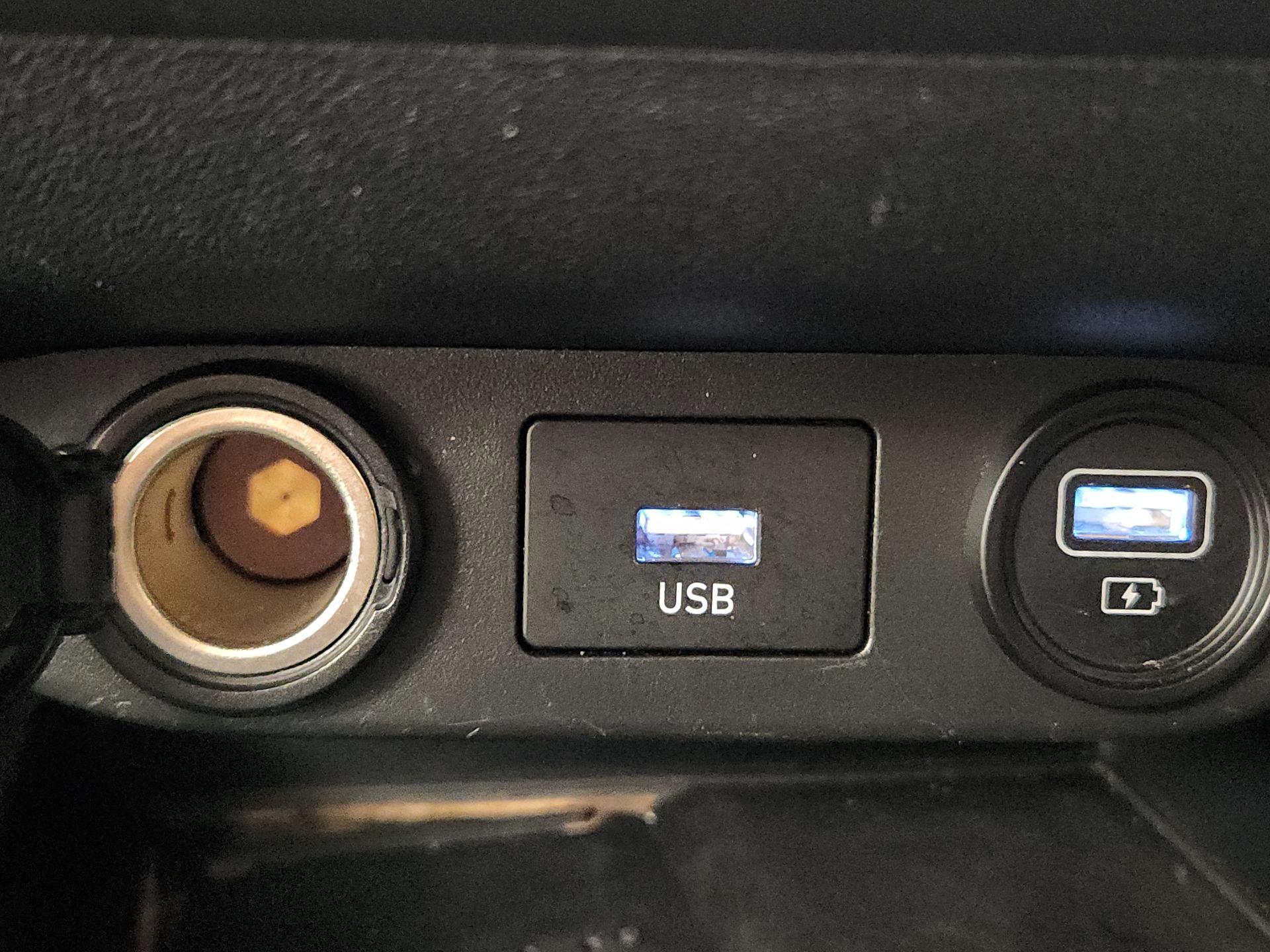 Thumbnail: 2023 Hyundai Elantra - 19