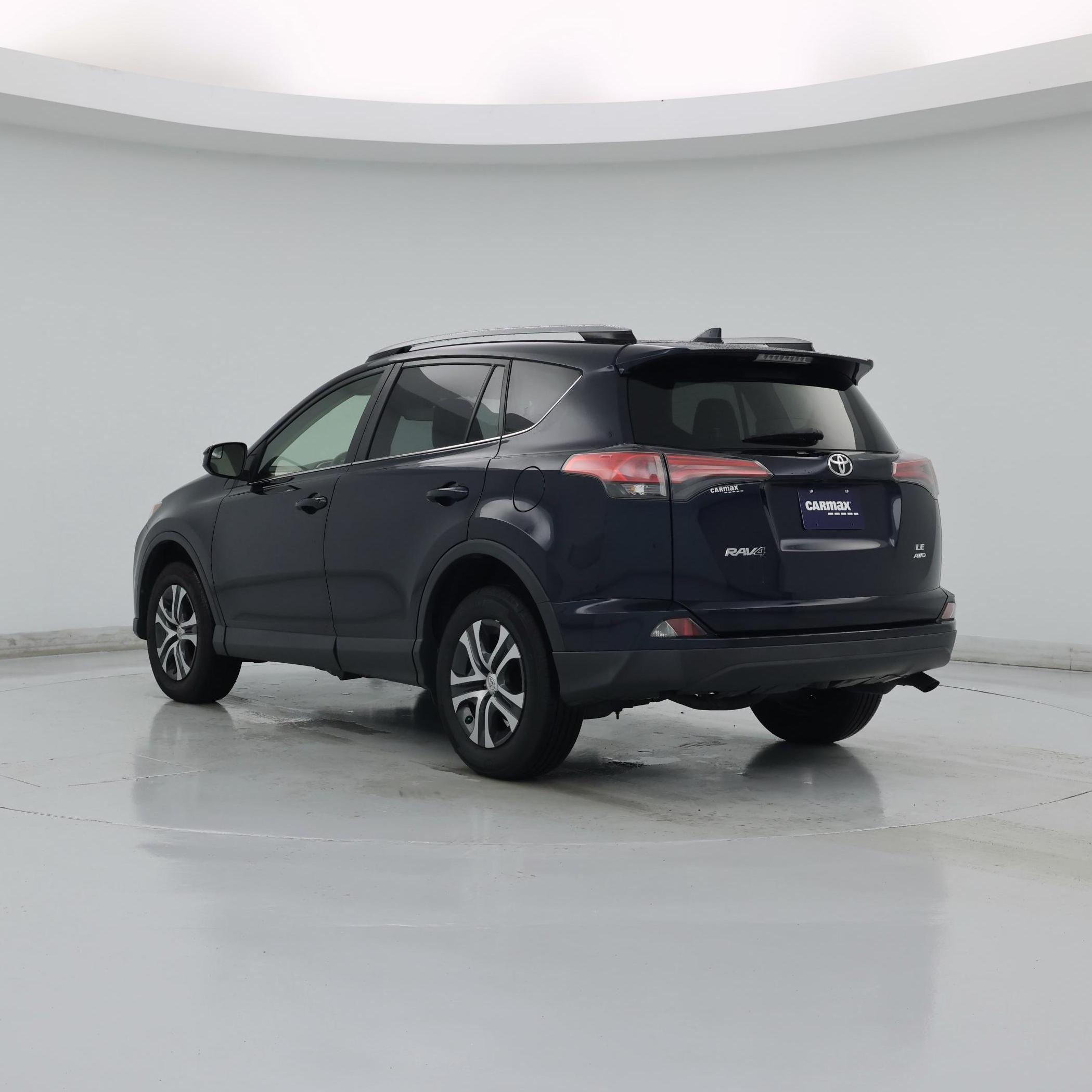 Thumbnail: 2017 Toyota RAV4 - 2