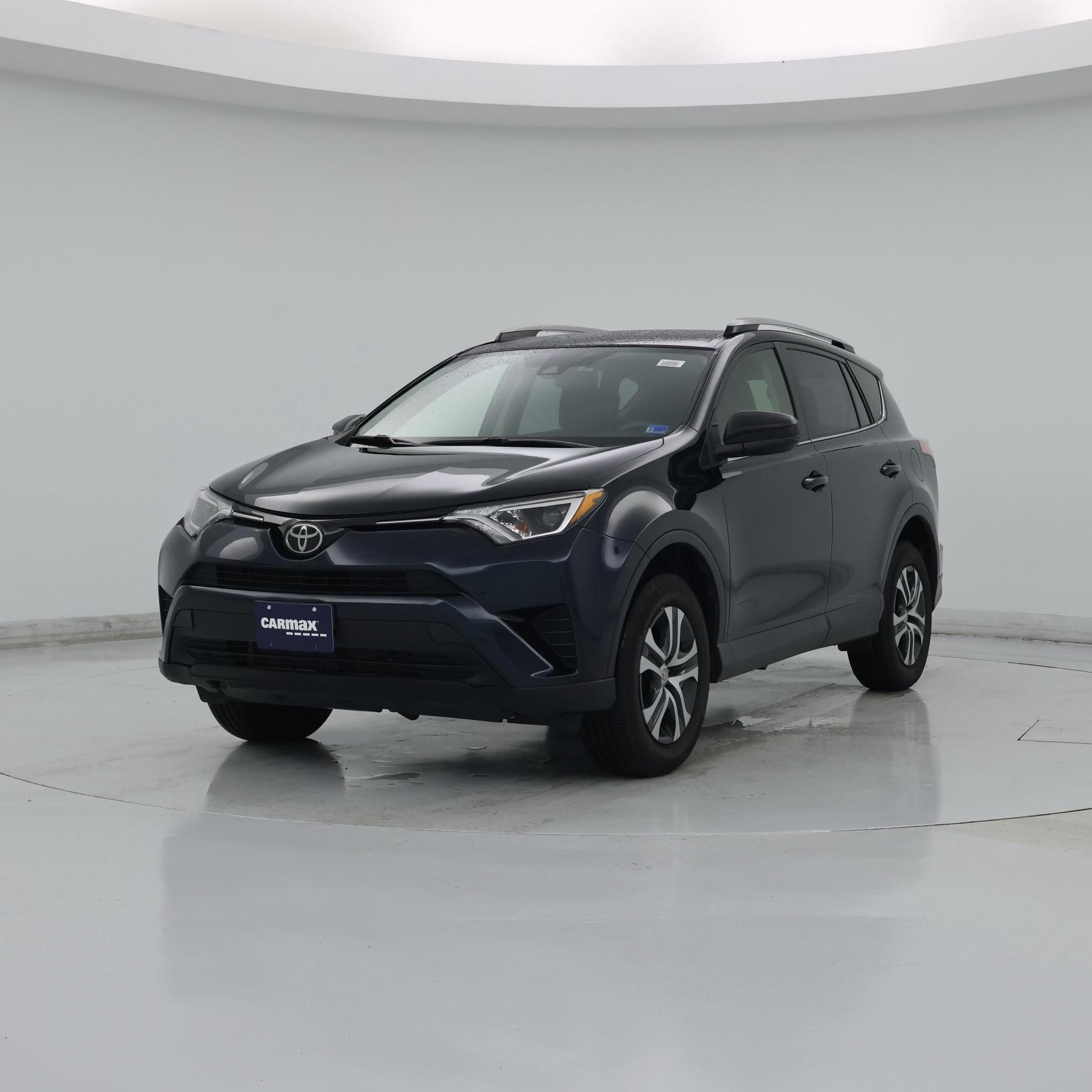 Thumbnail: 2017 Toyota RAV4 - 4