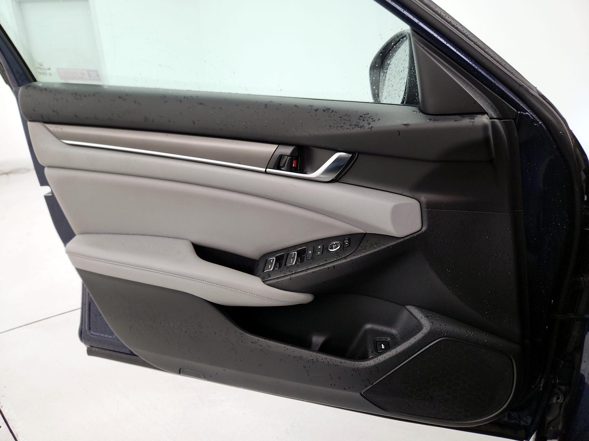 Thumbnail: 2019 Honda Accord - 12