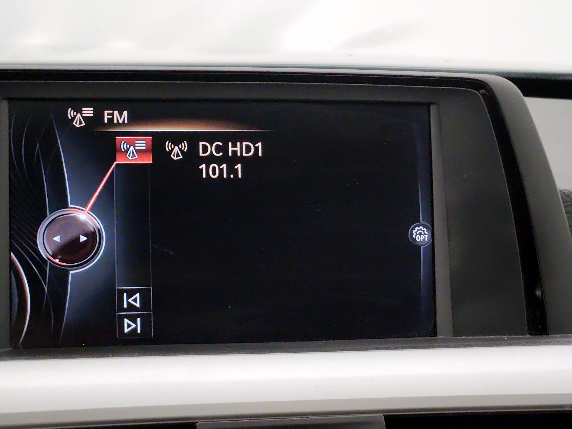 Thumbnail: 2016 BMW 3 Series - 14