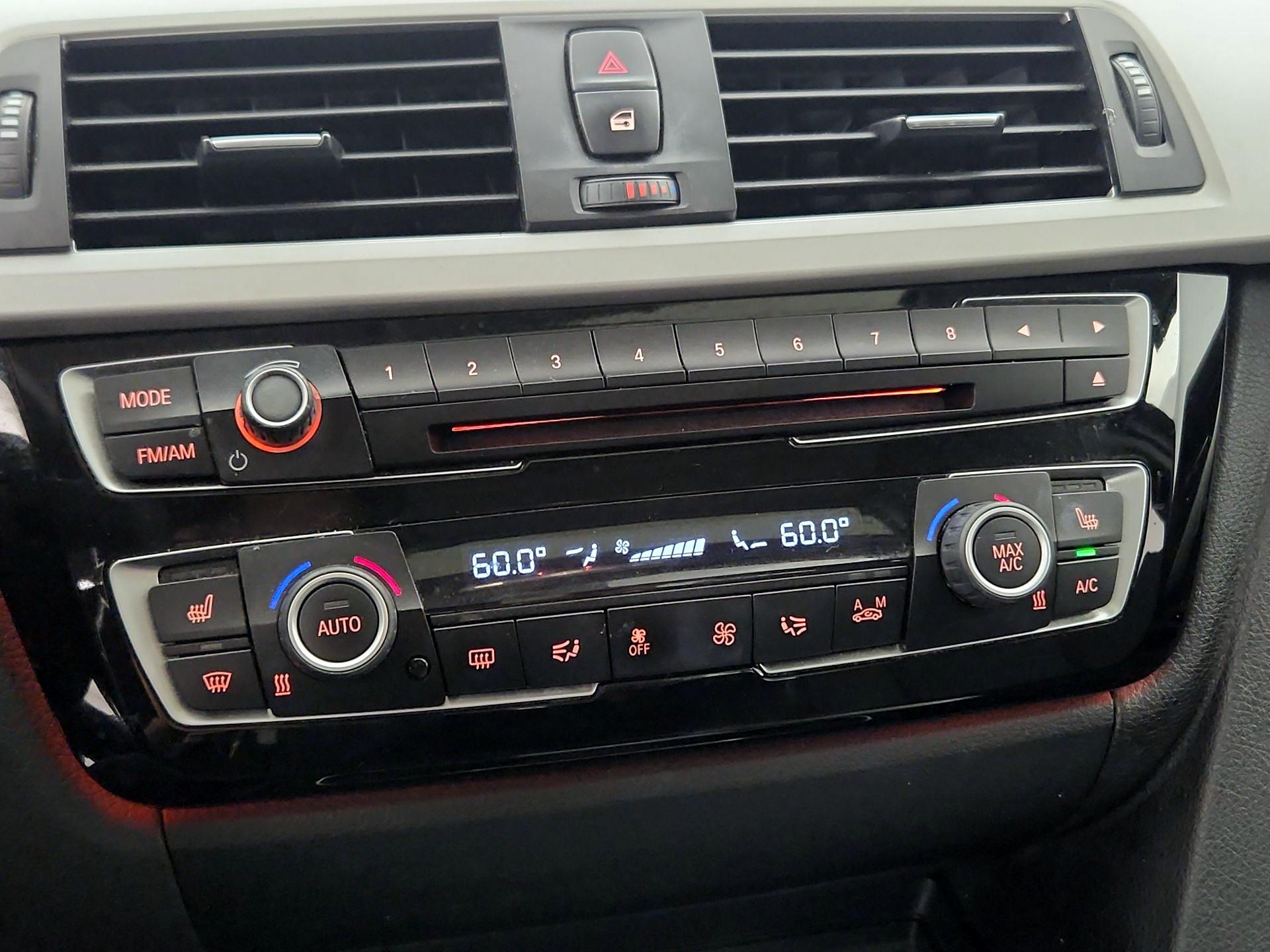 Thumbnail: 2016 BMW 3 Series - 15