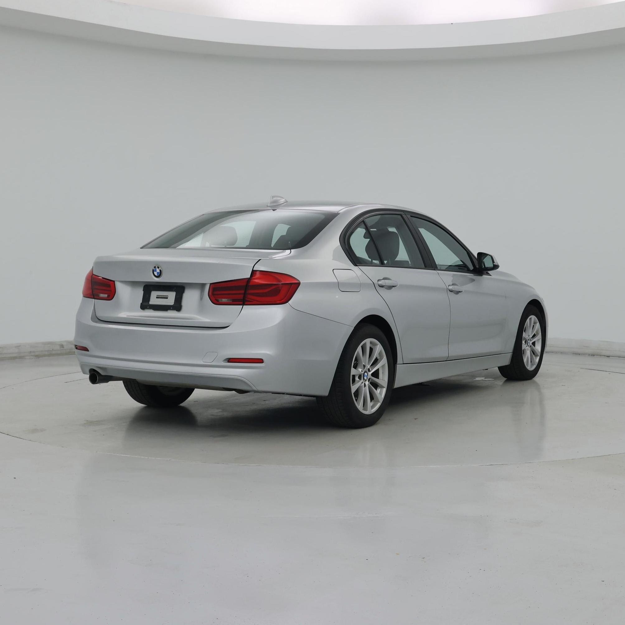 Thumbnail: 2016 BMW 3 Series - 8