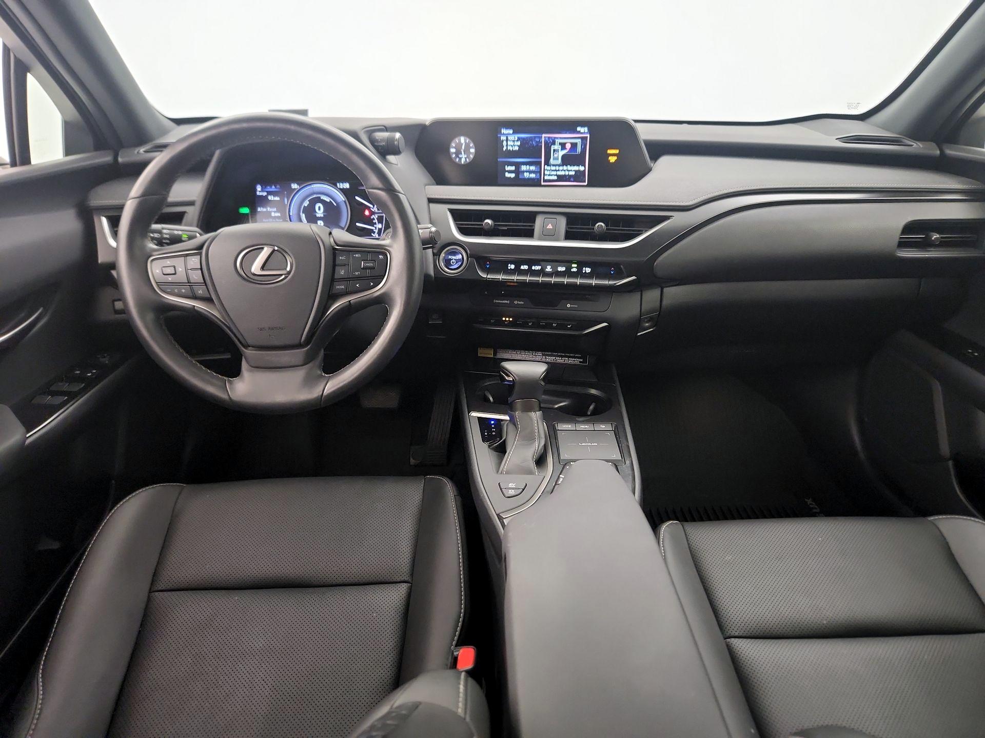 Thumbnail: 2022 Lexus UX - 9