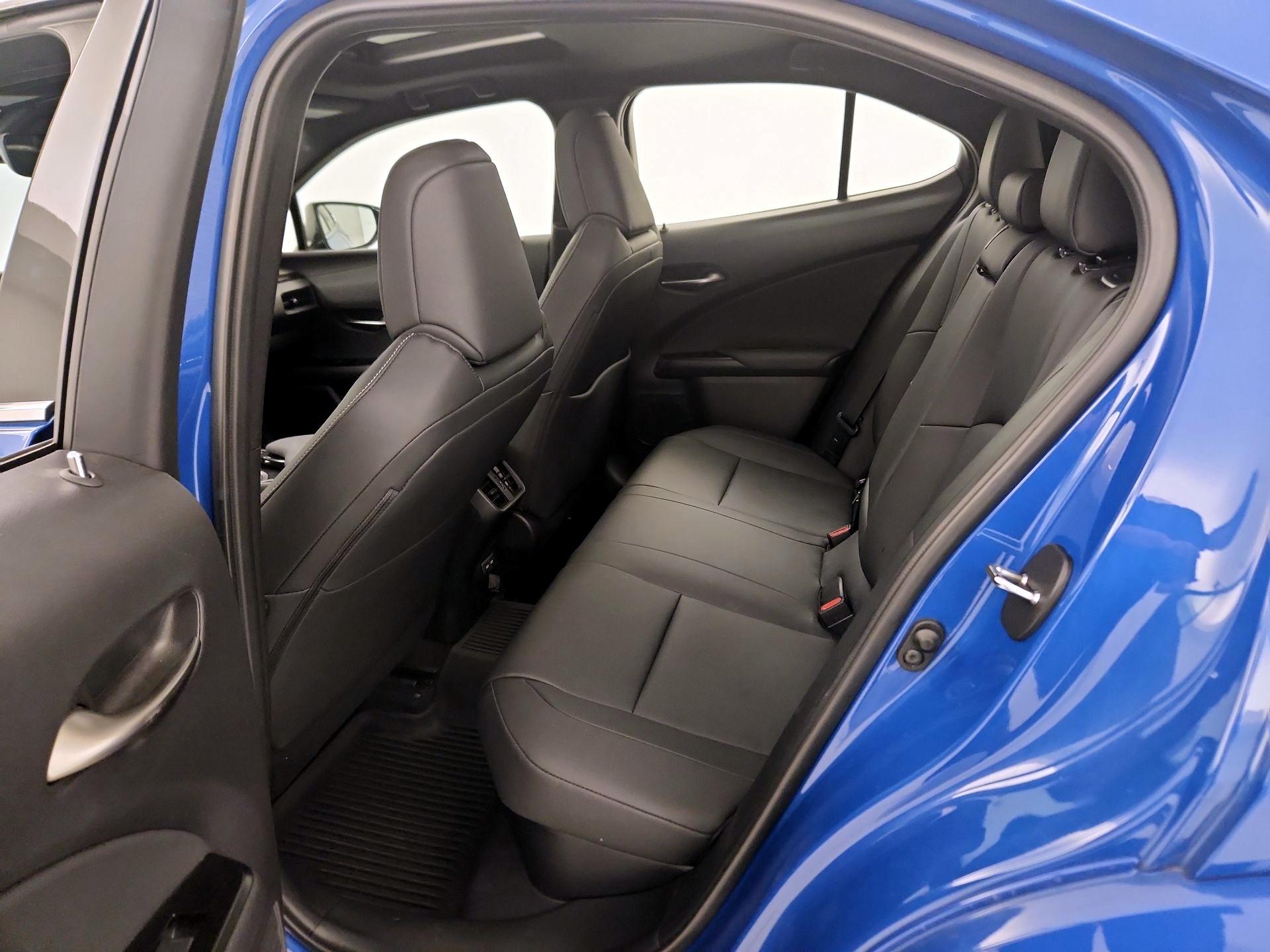 Thumbnail: 2022 Lexus UX - 20