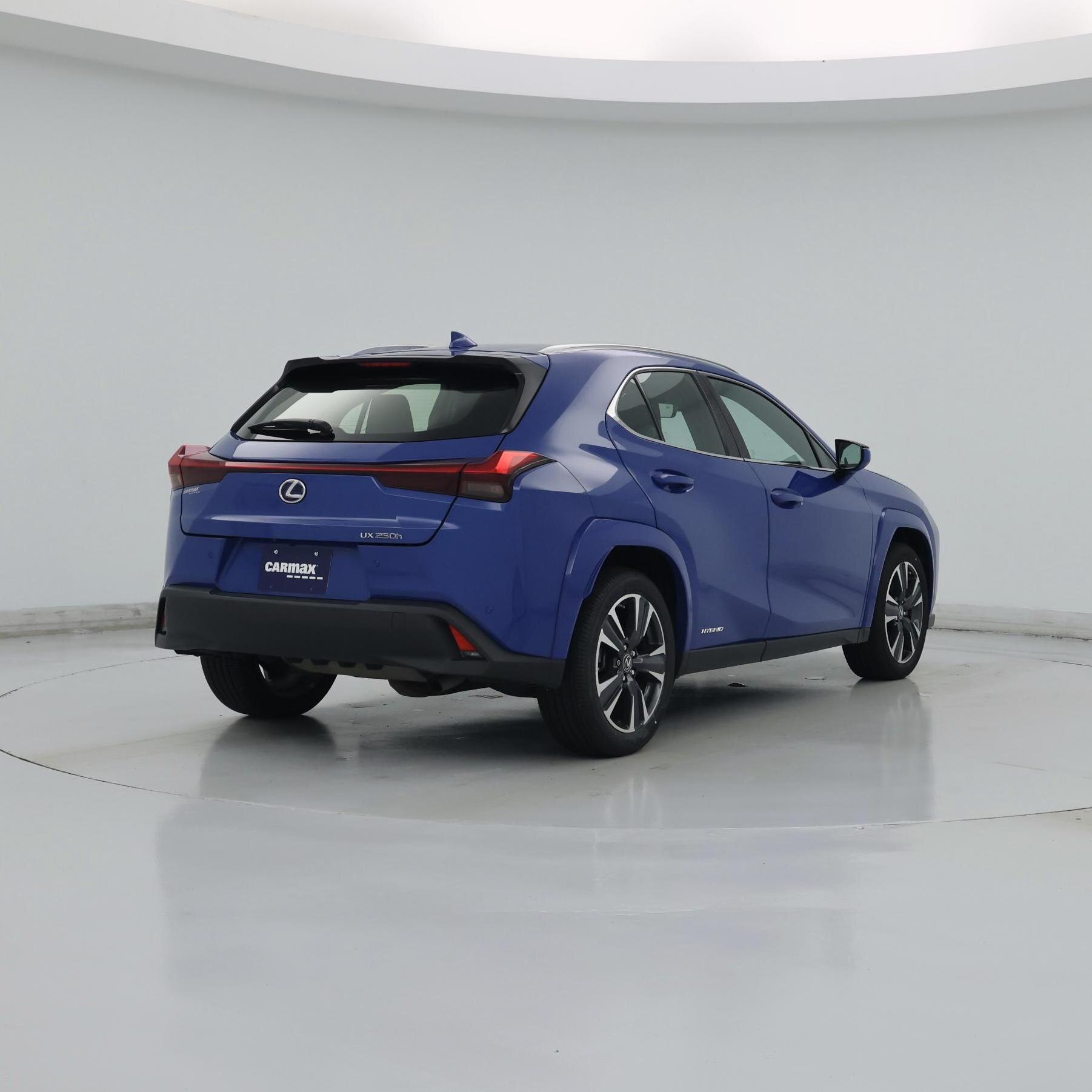 Thumbnail: 2022 Lexus UX - 8