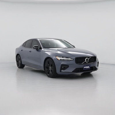 2022 Volvo S60 B5 Momentum