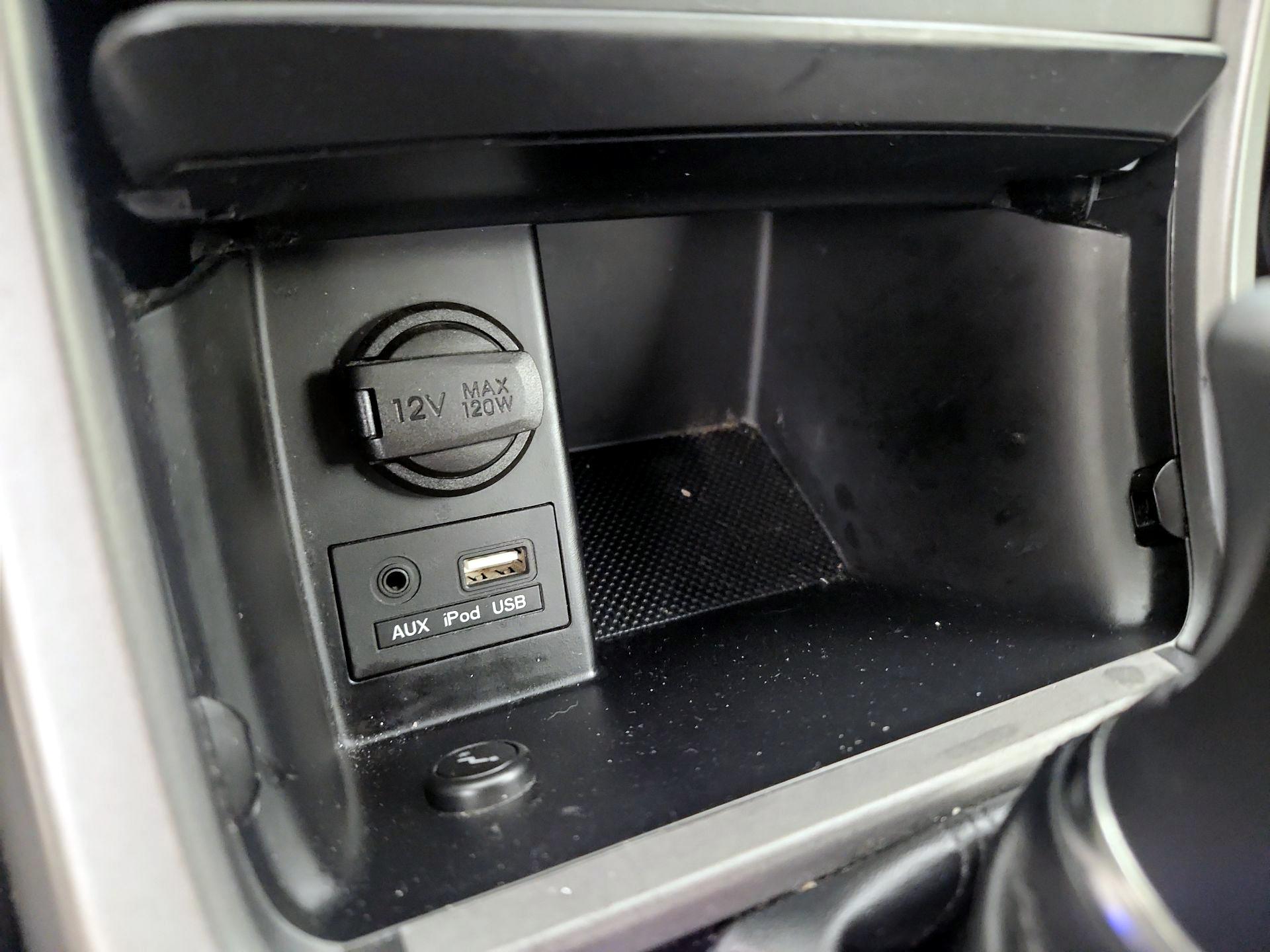 Thumbnail: 2015 Hyundai Elantra - 18