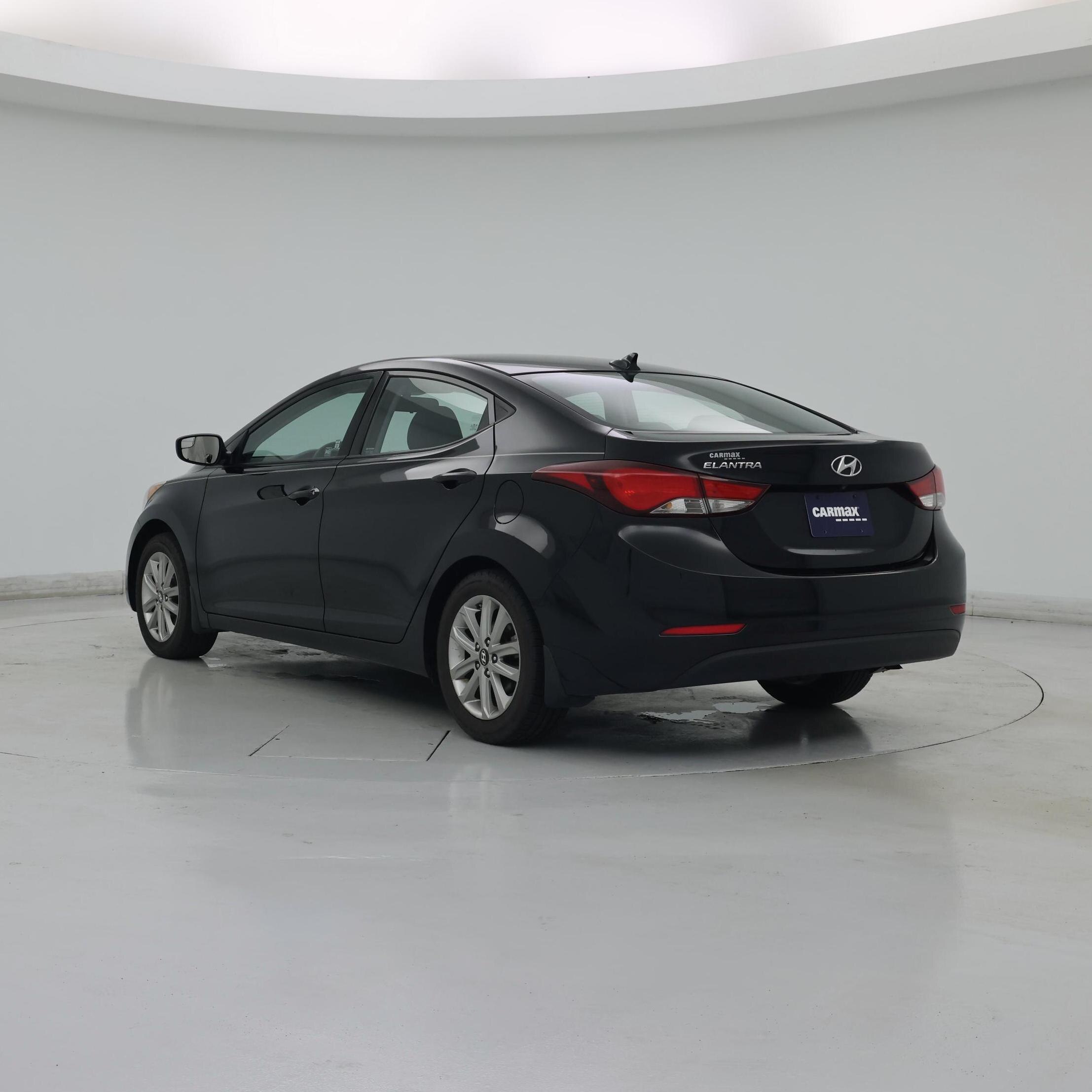 Thumbnail: 2015 Hyundai Elantra - 2