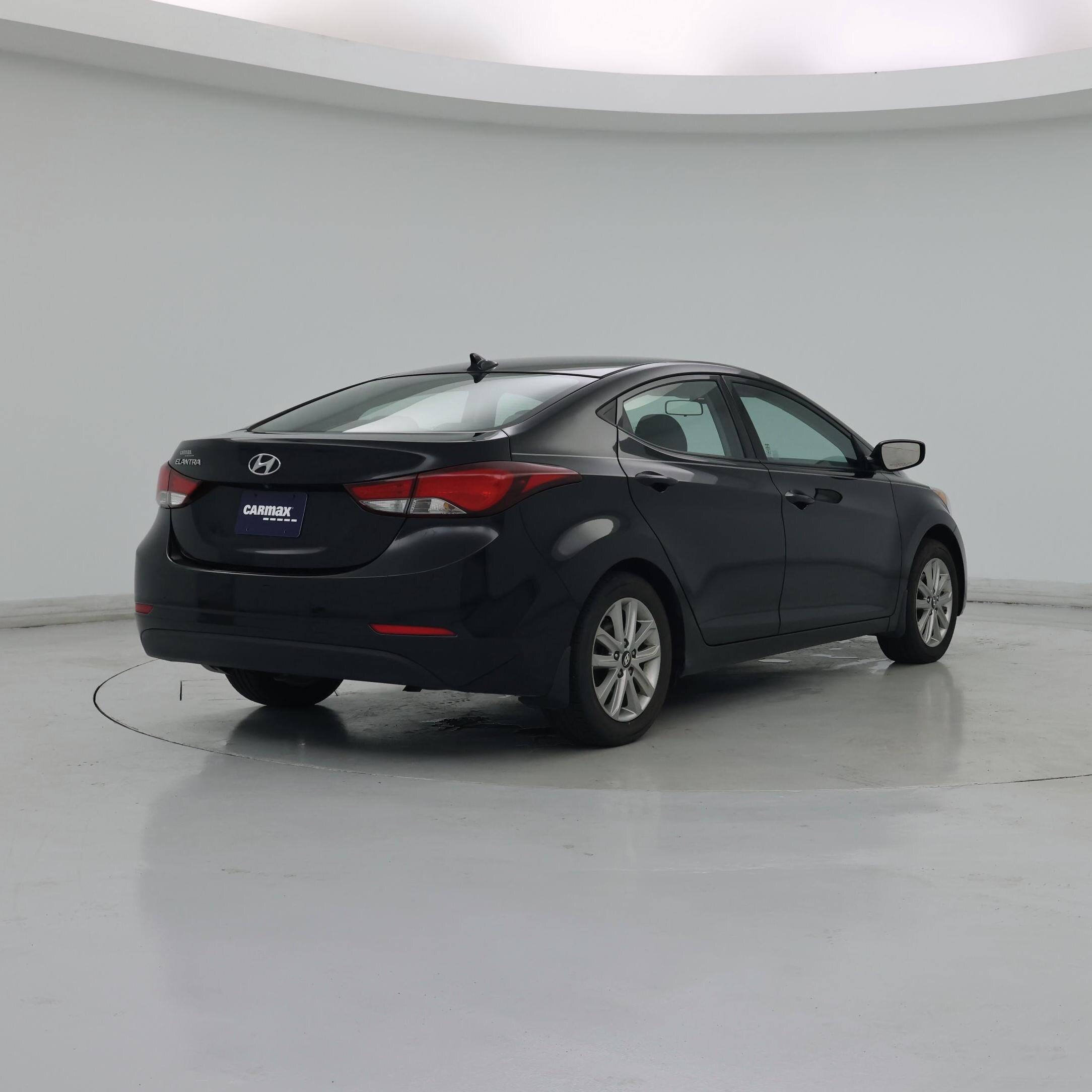 Thumbnail: 2015 Hyundai Elantra - 8