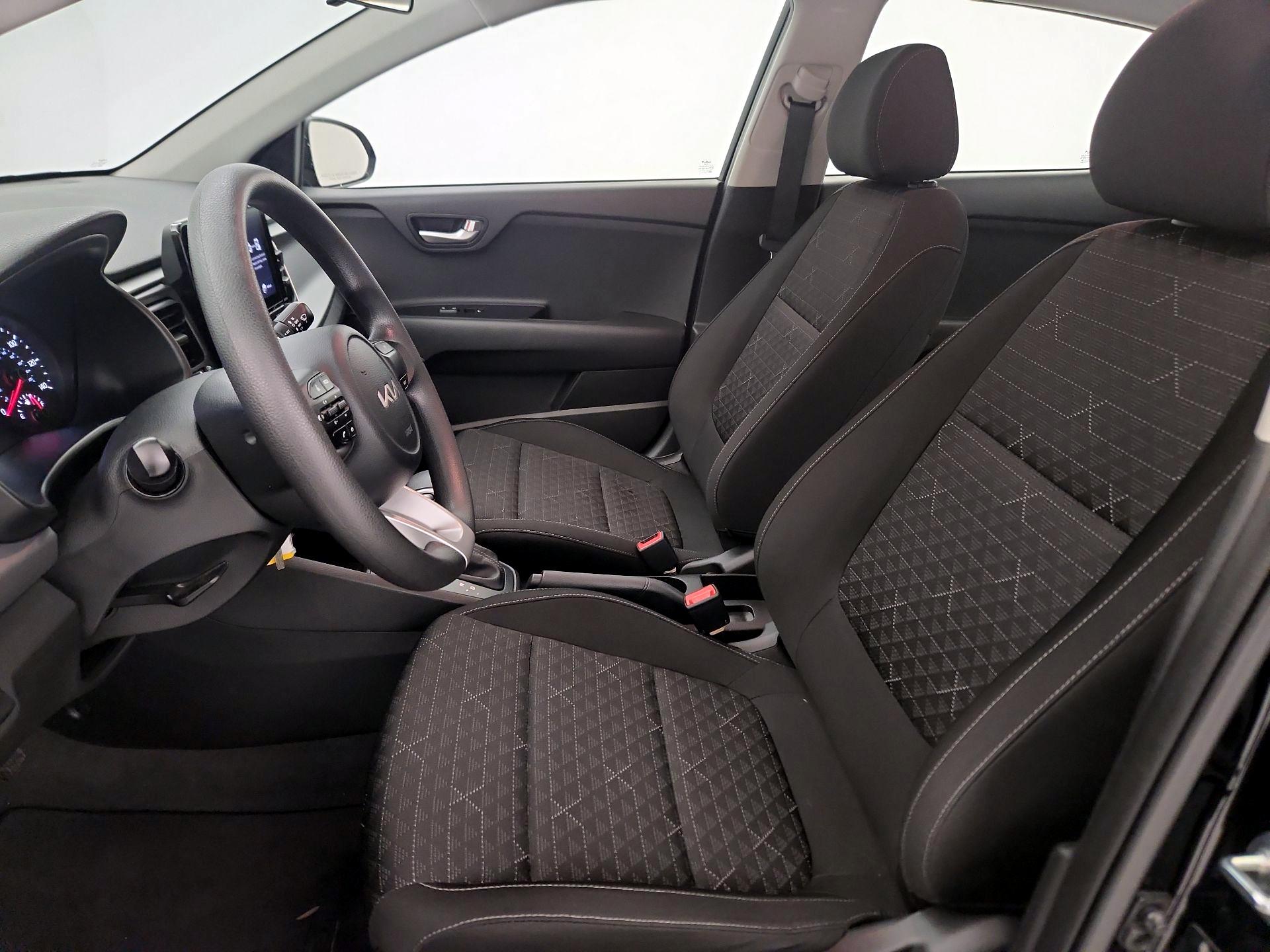 Thumbnail: 2023 Kia Rio - 11