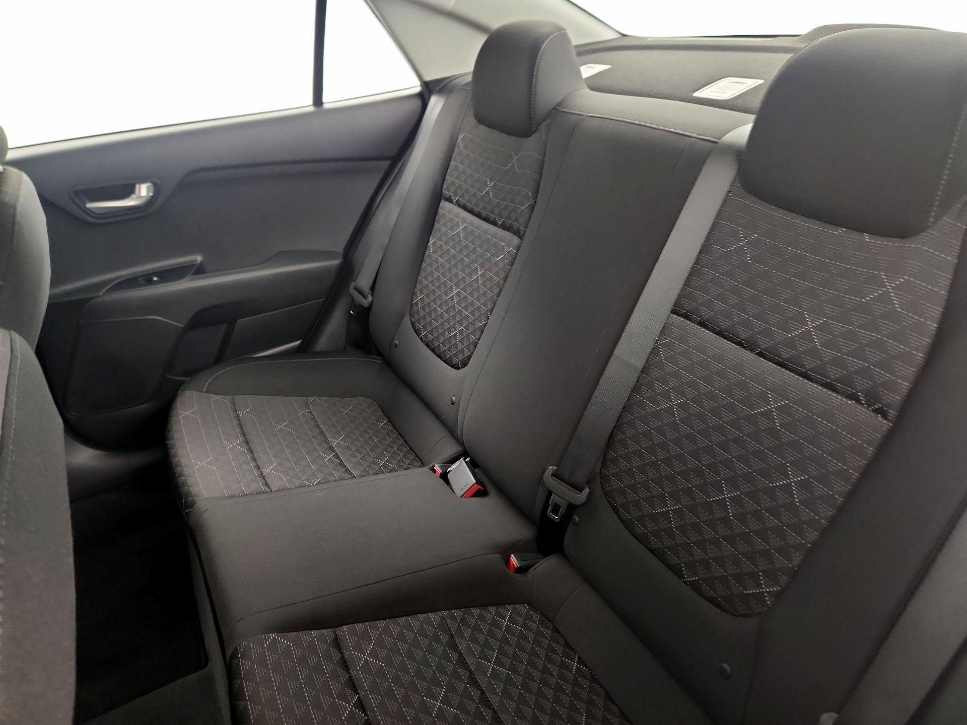 Thumbnail: 2023 Kia Rio - 19