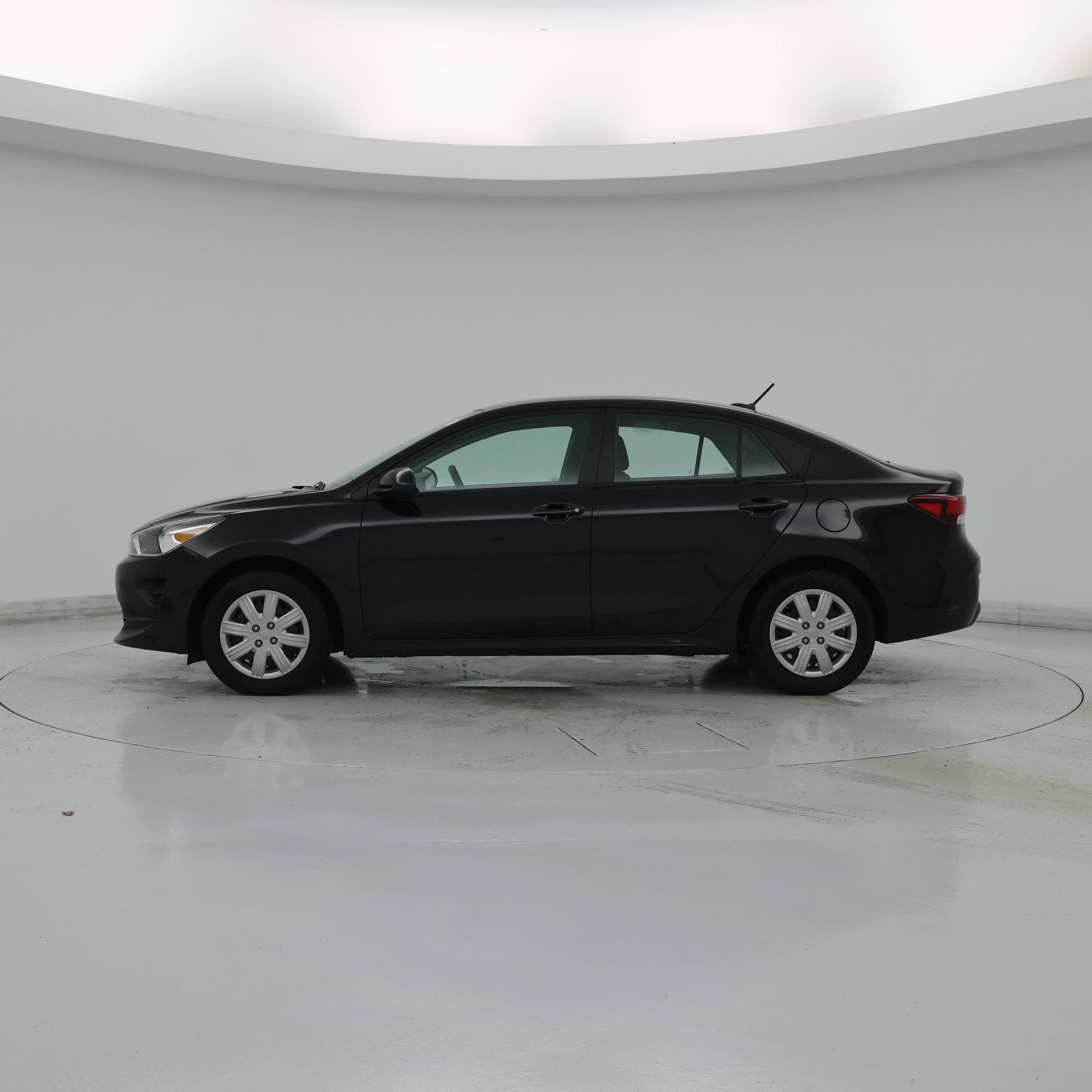 Thumbnail: 2023 Kia Rio - 3