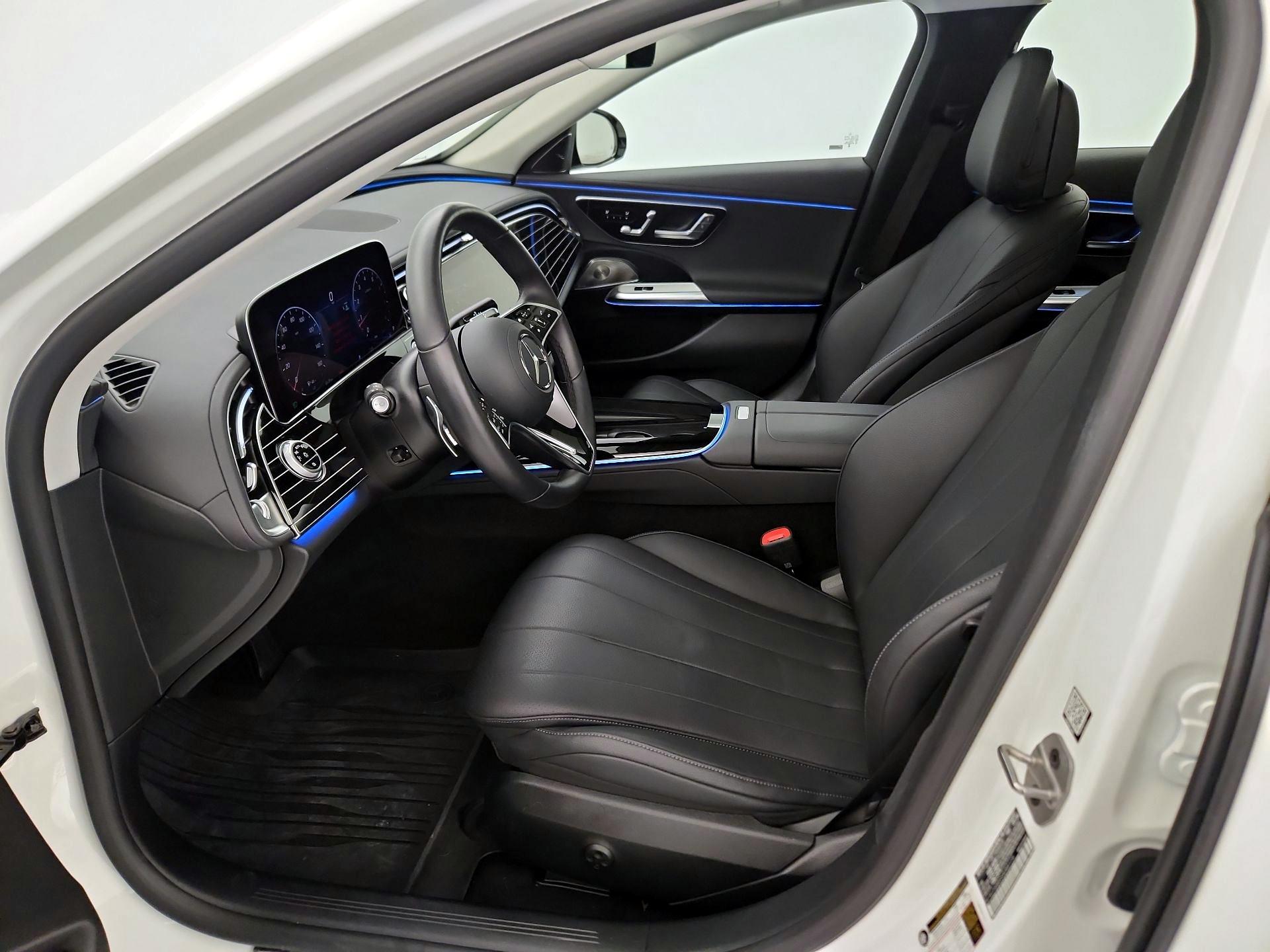 Thumbnail: 2025 Mercedes-Benz E-Class - 11