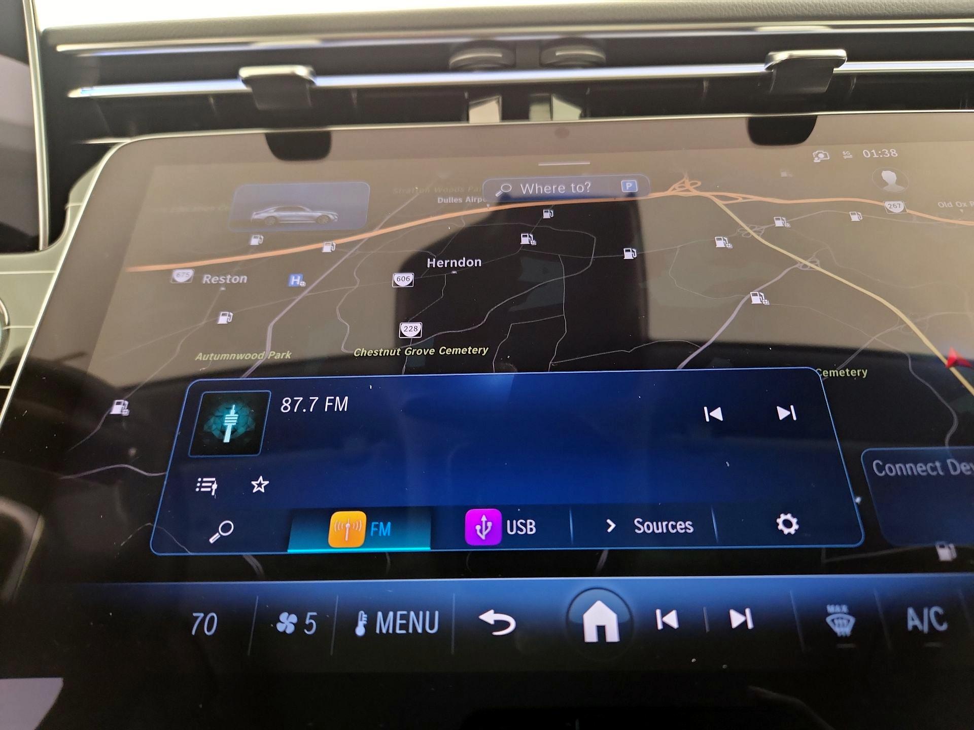 Thumbnail: 2025 Mercedes-Benz E-Class - 16