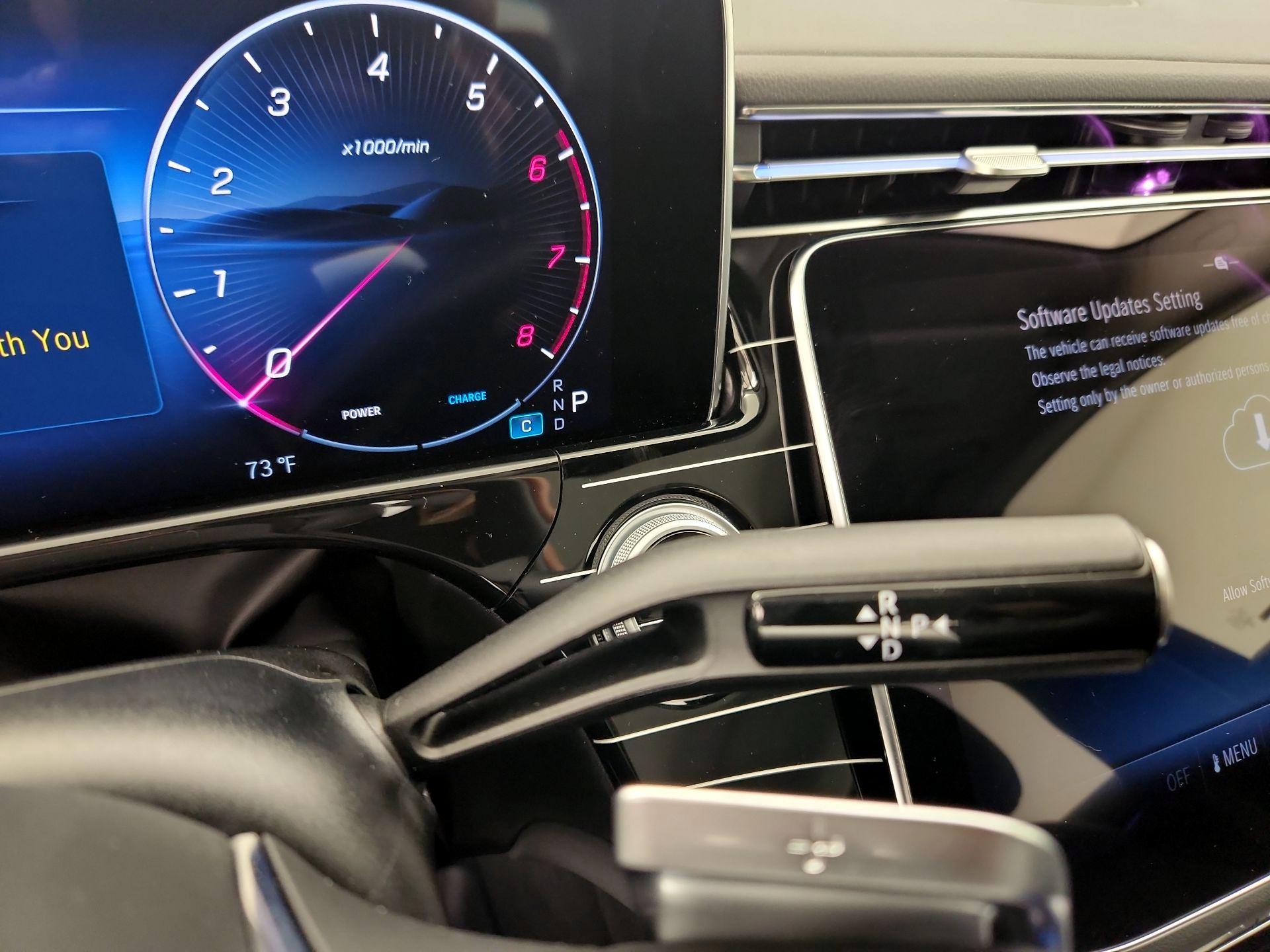 Thumbnail: 2025 Mercedes-Benz E-Class - 18